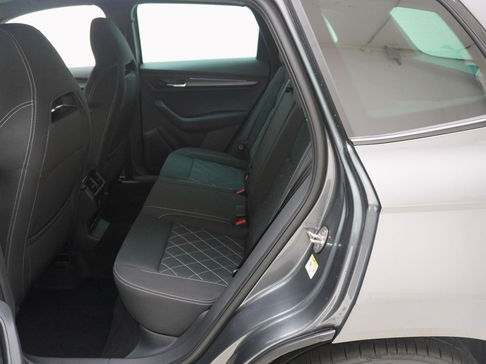 SKODA Karoq 2.0 TDI SportLine DSG 4x4-image-14