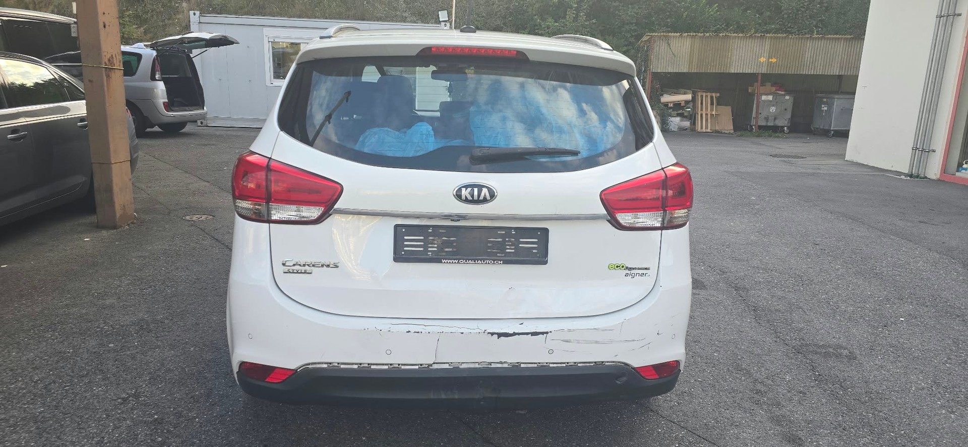 KIA Carens 1.7 CRDi Style-image-4