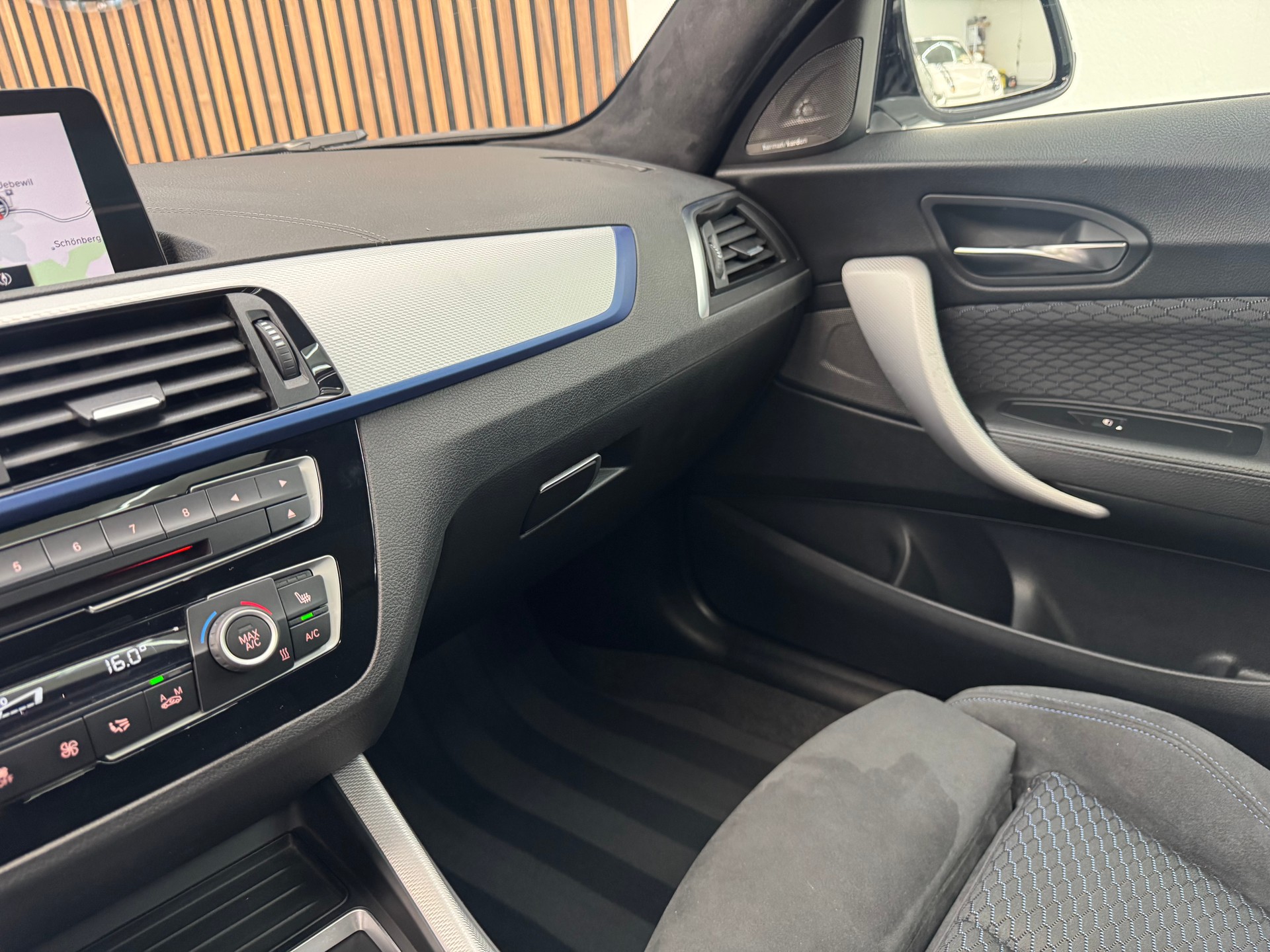 BMW M140i xDrive Steptronic M-Performance-image-24