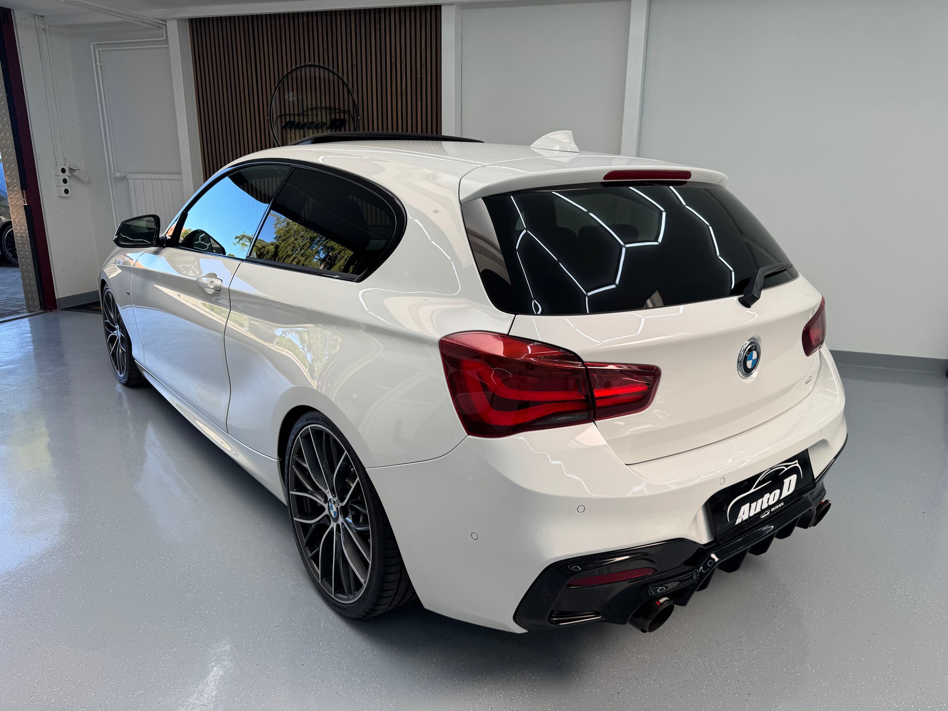 BMW M140i xDrive Steptronic M-Performance-image-5