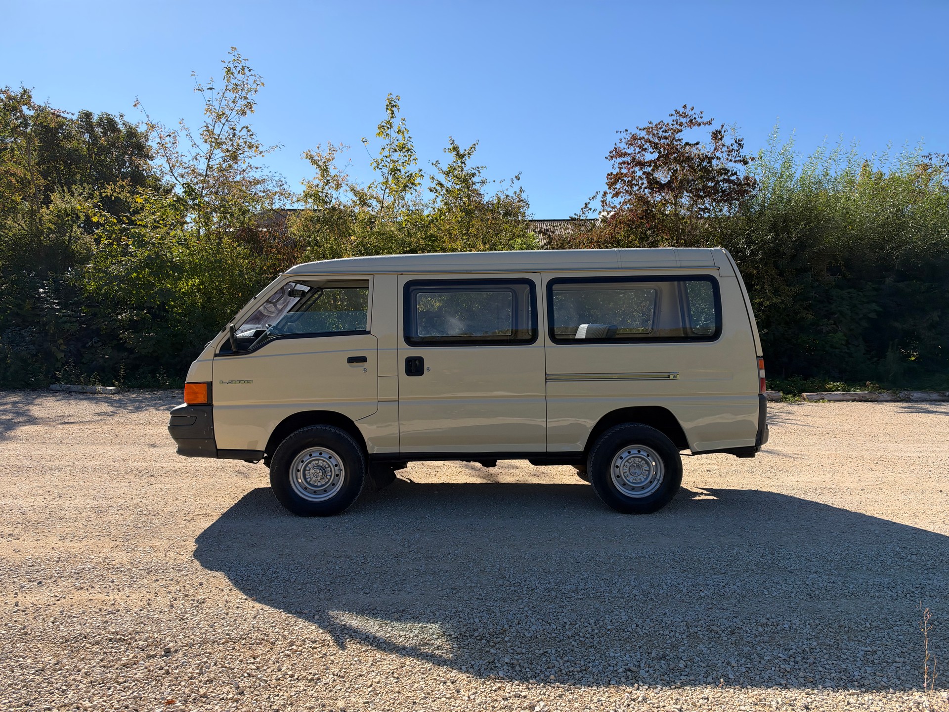 MITSUBISHI L300 L 4x4 2.5TD-image-4