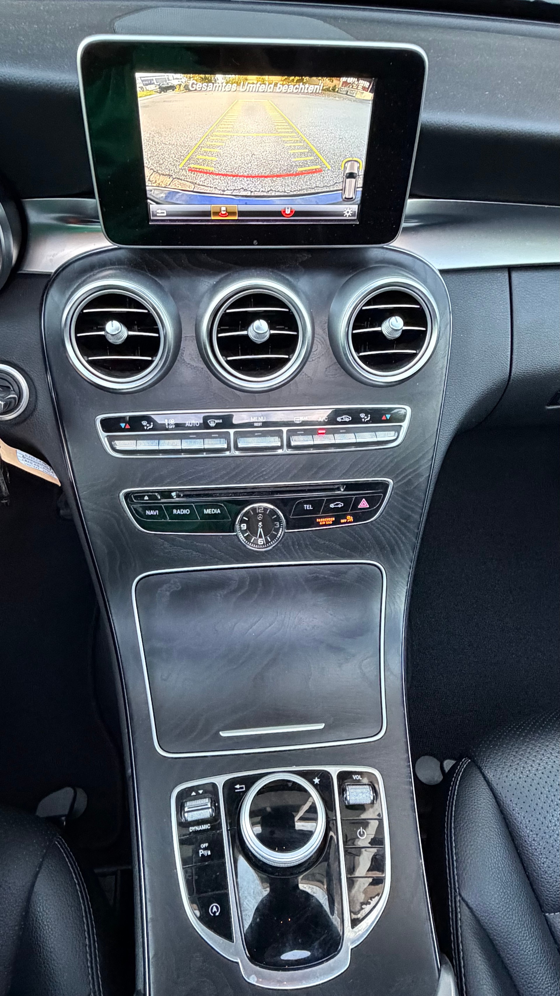 MERCEDES-BENZ C 220 d AMG Line 4Matic 7G-Tronic-image-10