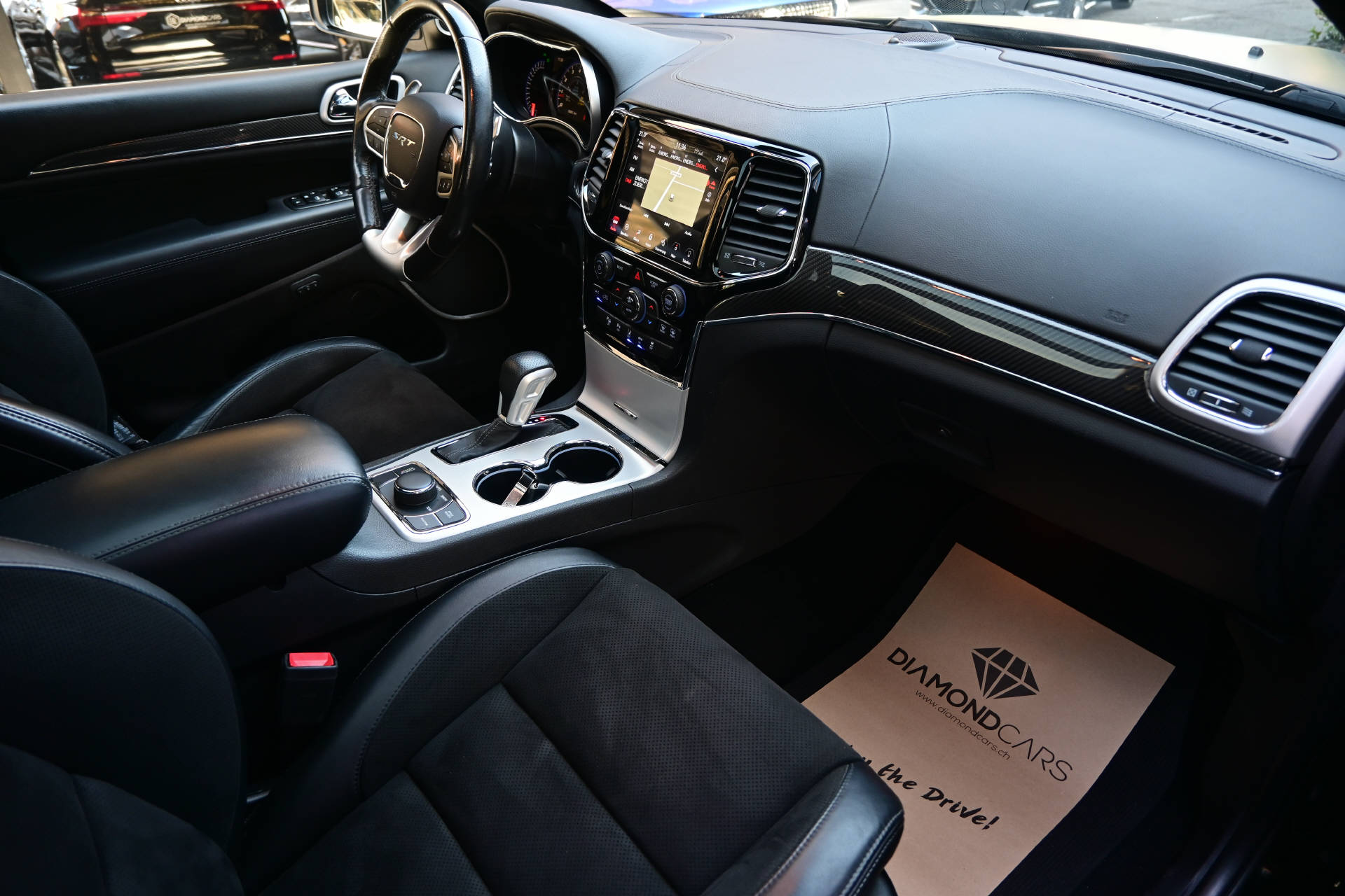 JEEP Grand Cherokee 6.4 V8 HEMI SRT8 *Matt Black*Carbon Interieur*-image-22