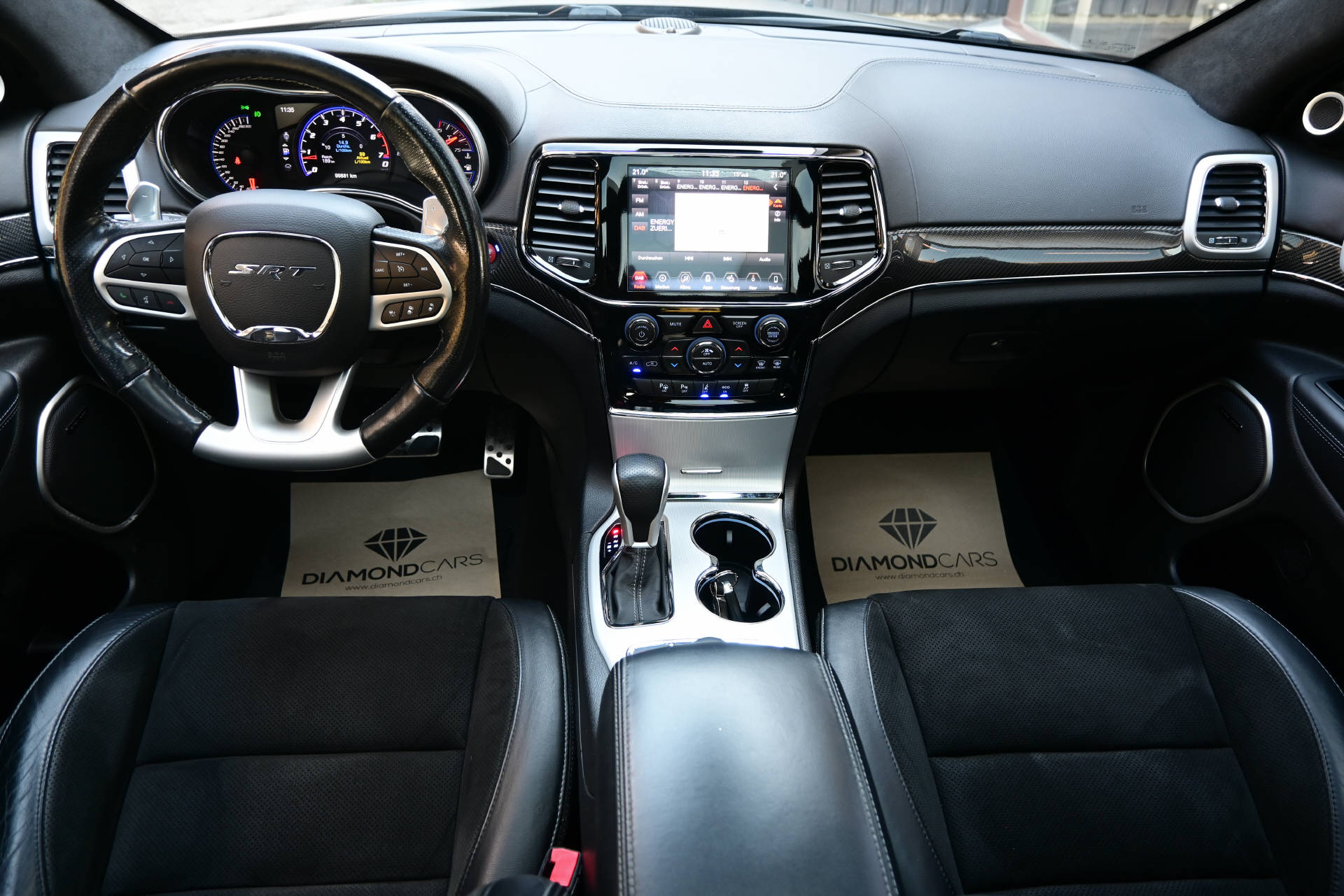 JEEP Grand Cherokee 6.4 V8 HEMI SRT8 *Matt Black*Carbon Interieur*-image-10