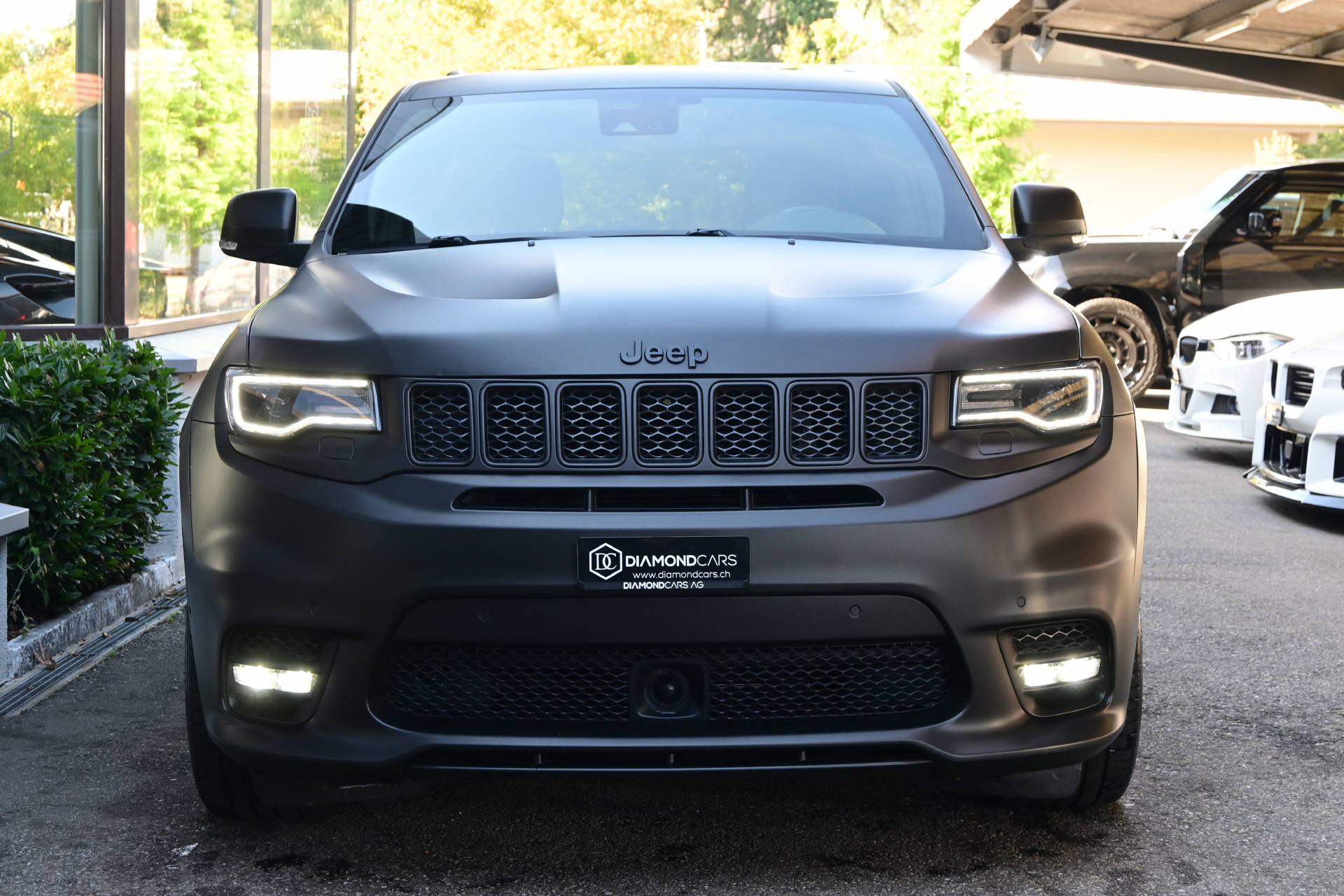 JEEP Grand Cherokee 6.4 V8 HEMI SRT8 *Matt Black*Carbon Interieur*-showroom-element-1