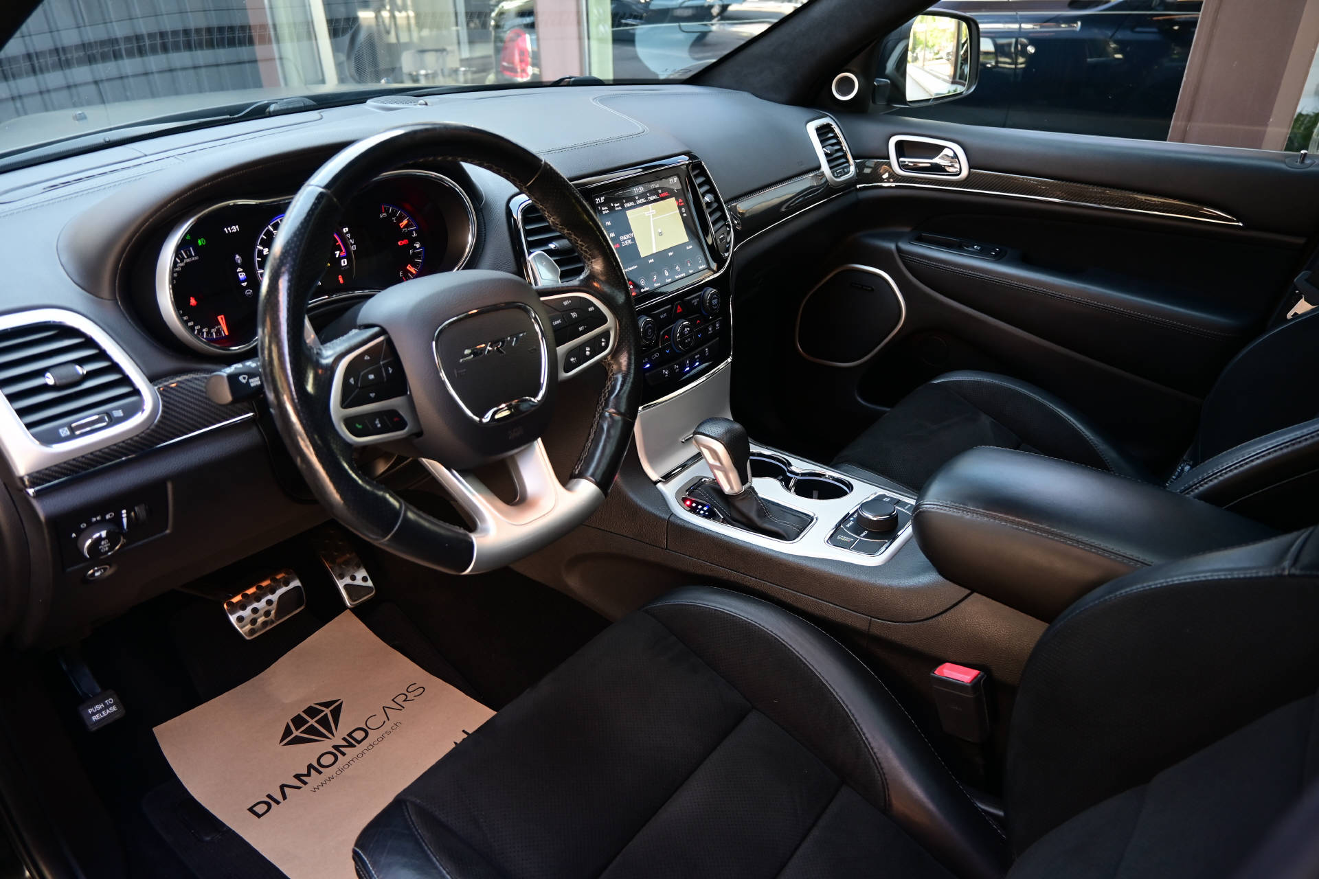 JEEP Grand Cherokee 6.4 V8 HEMI SRT8 *Matt Black*Carbon Interieur*-image-9