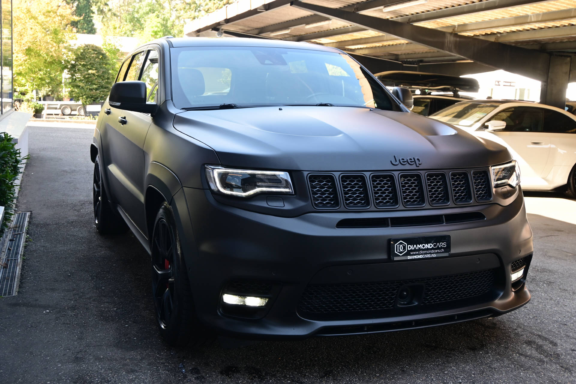 JEEP Grand Cherokee 6.4 V8 HEMI SRT8 *Matt Black*Carbon Interieur*-showroom-element-2