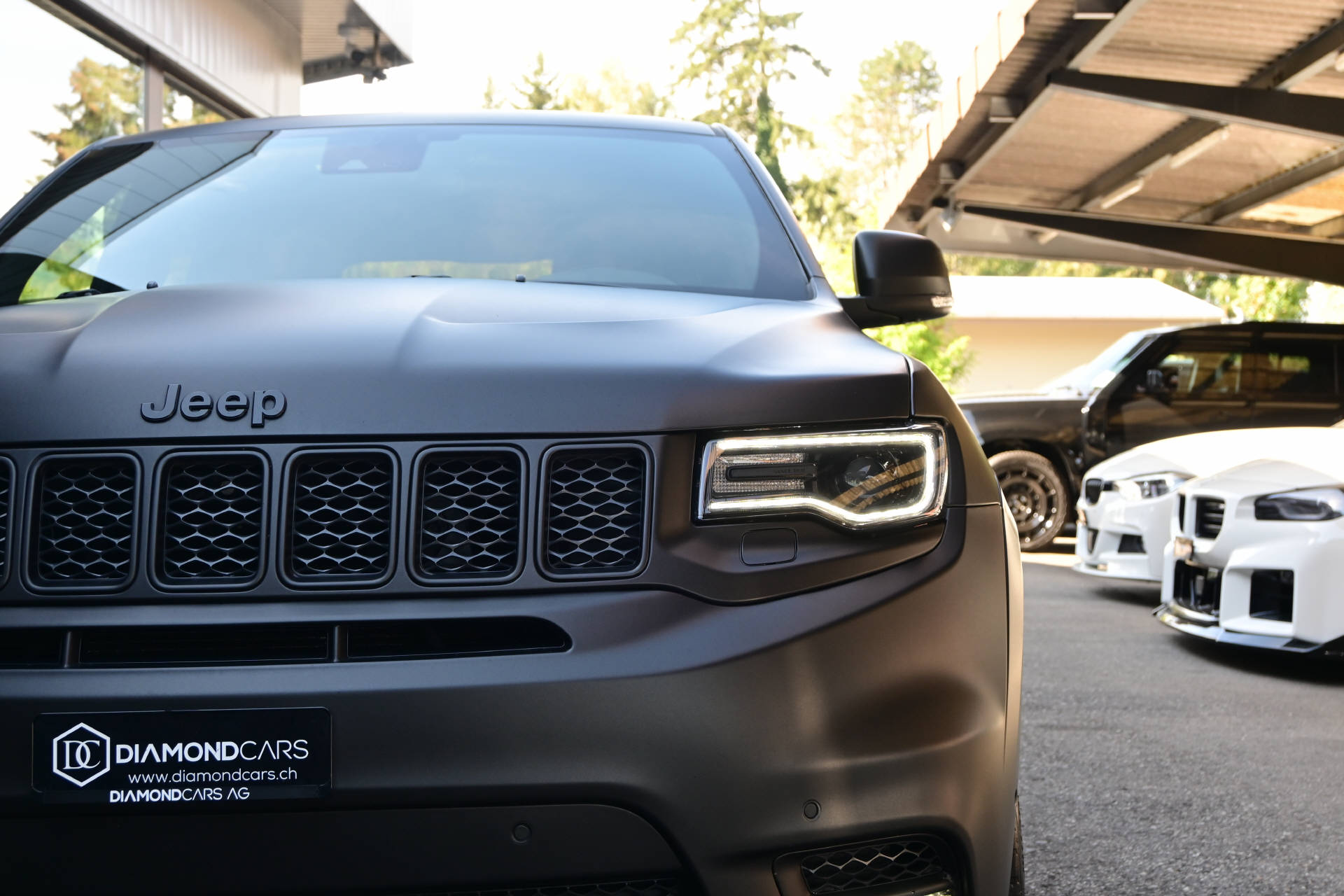 JEEP Grand Cherokee 6.4 V8 HEMI SRT8 *Matt Black*Carbon Interieur*-showroom-element-3