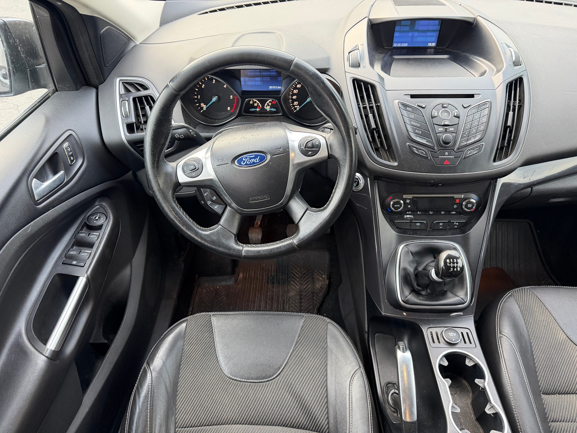 FORD Kuga 2.0 TDCi Titanium S 4WD-image-8