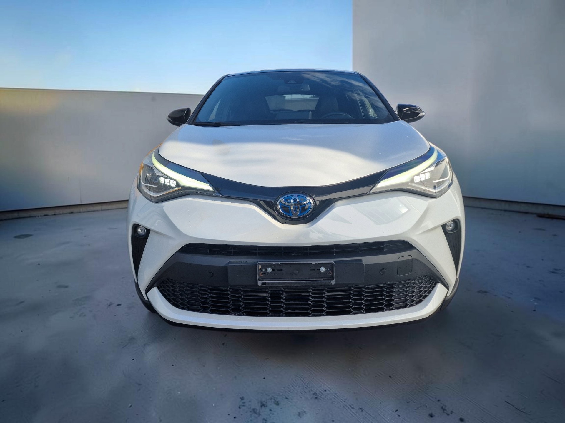 TOYOTA C-HR 2.0 HSD CVT Trend 8xAlu 24Mt Gara-image-2