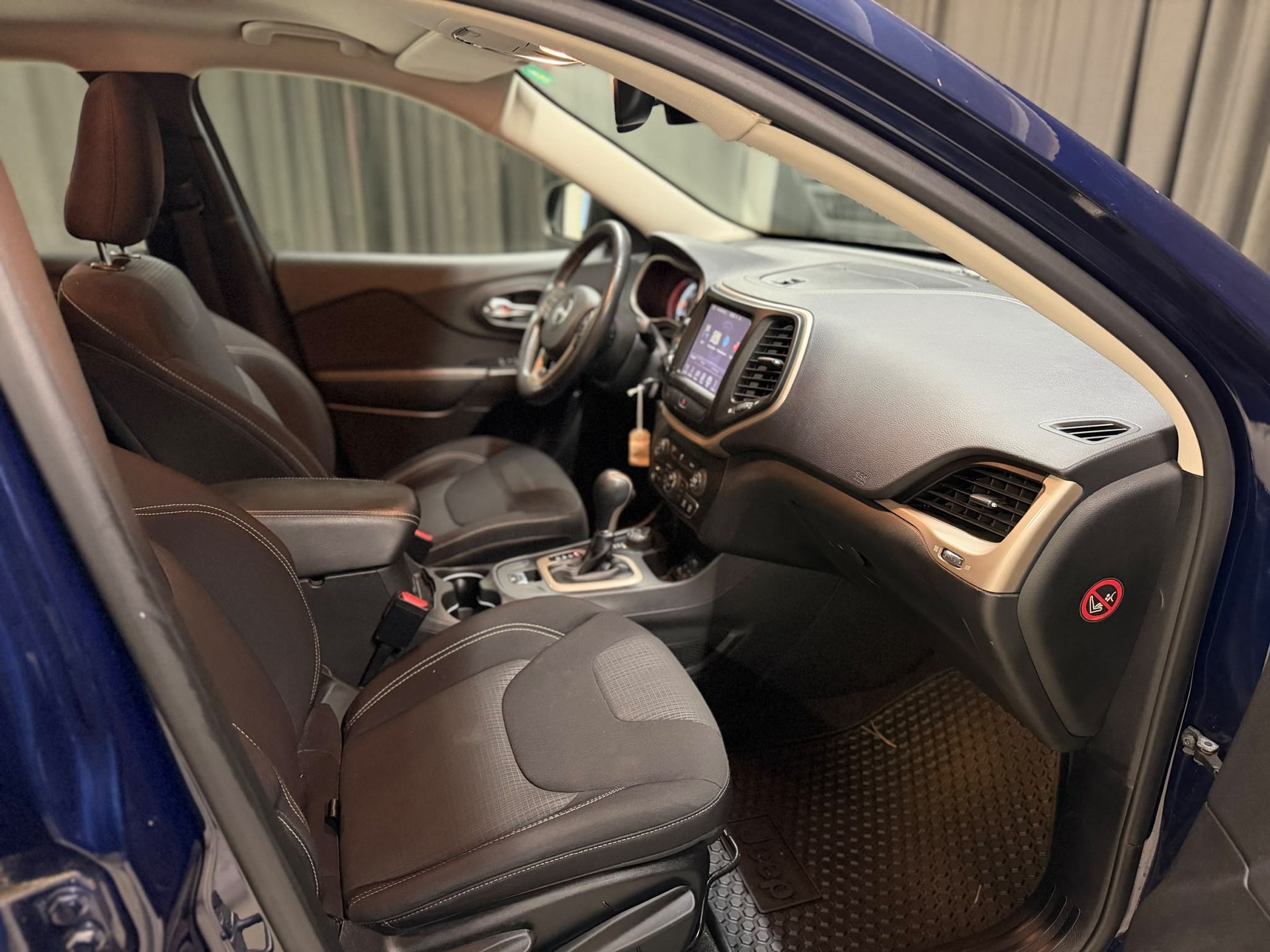 JEEP Cherokee 2.4-image-6