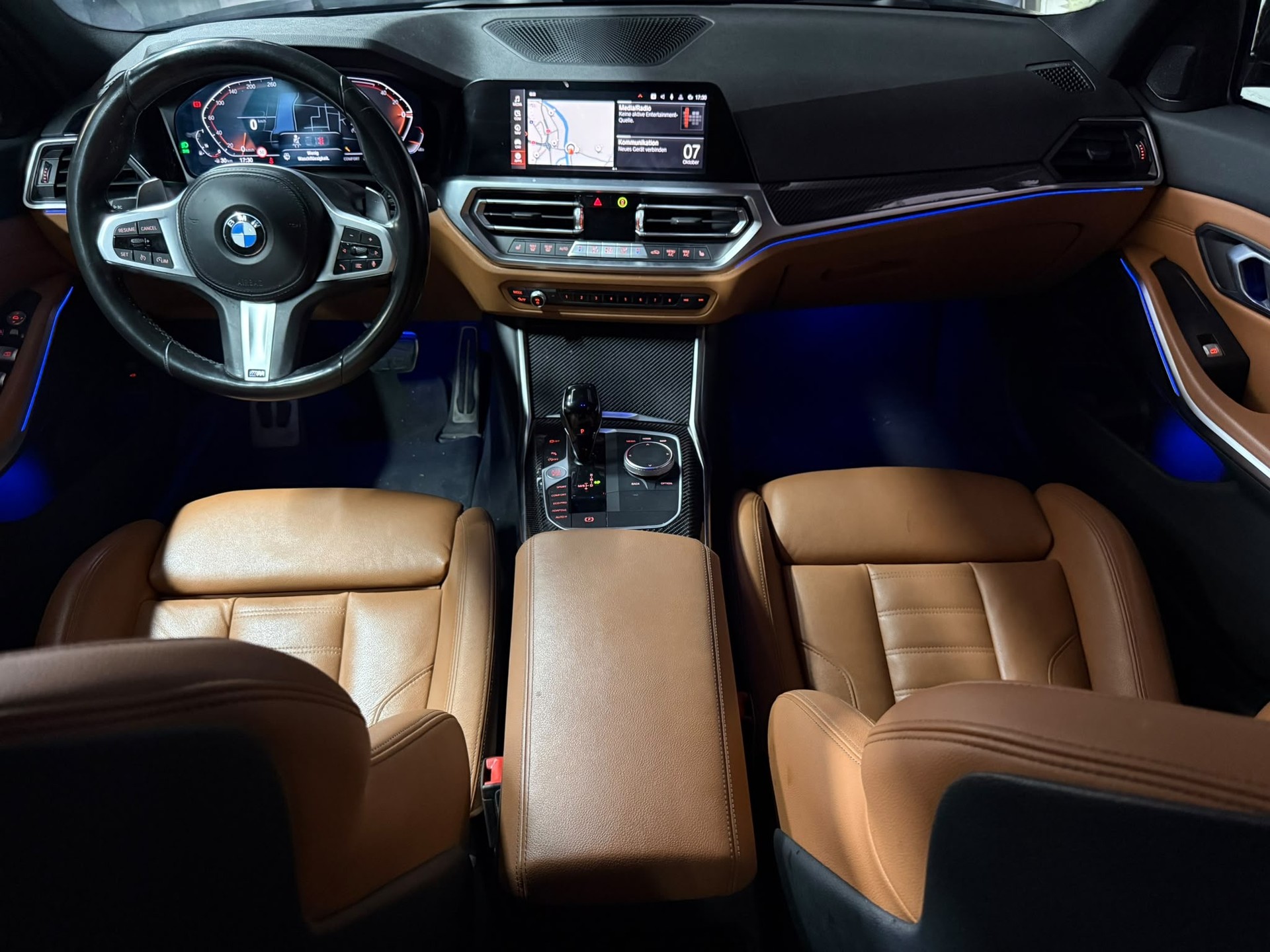 BMW 330i xDrive Steptronic M Sport-image-11