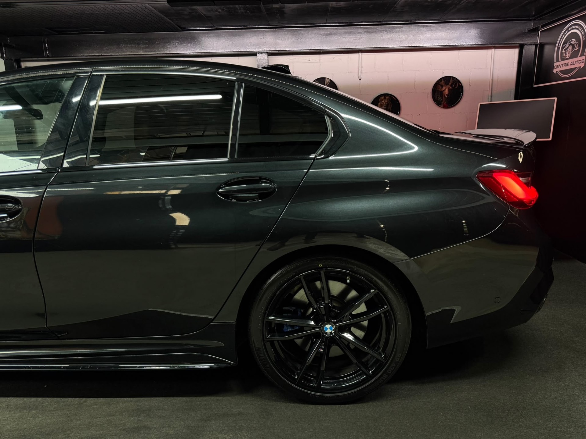 BMW 330i xDrive Steptronic M Sport-image-6