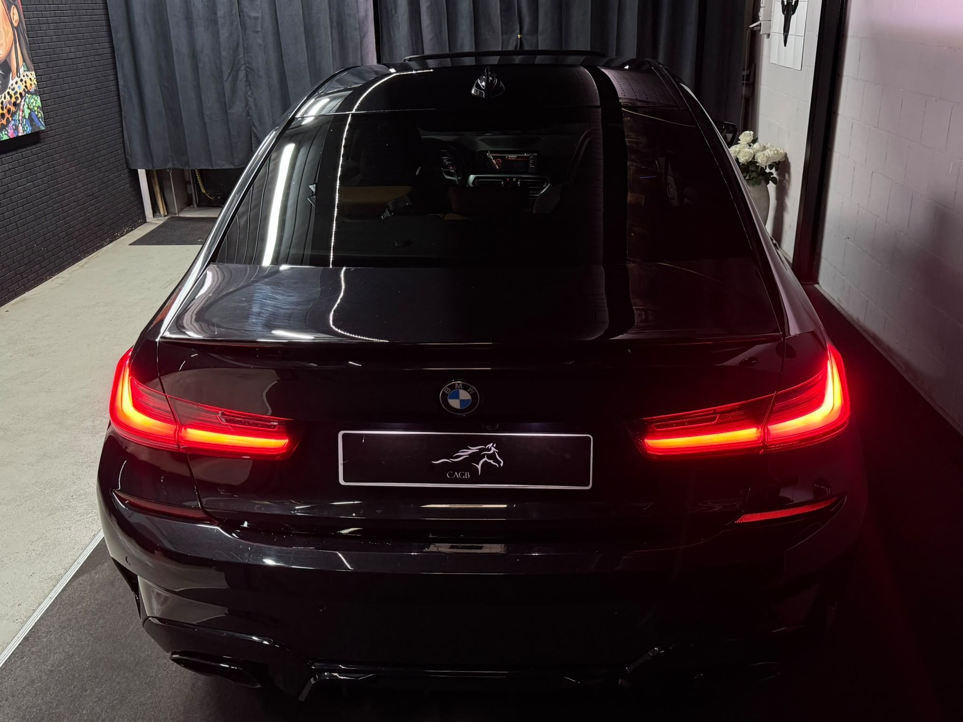 BMW 330i xDrive Steptronic M Sport-image-4