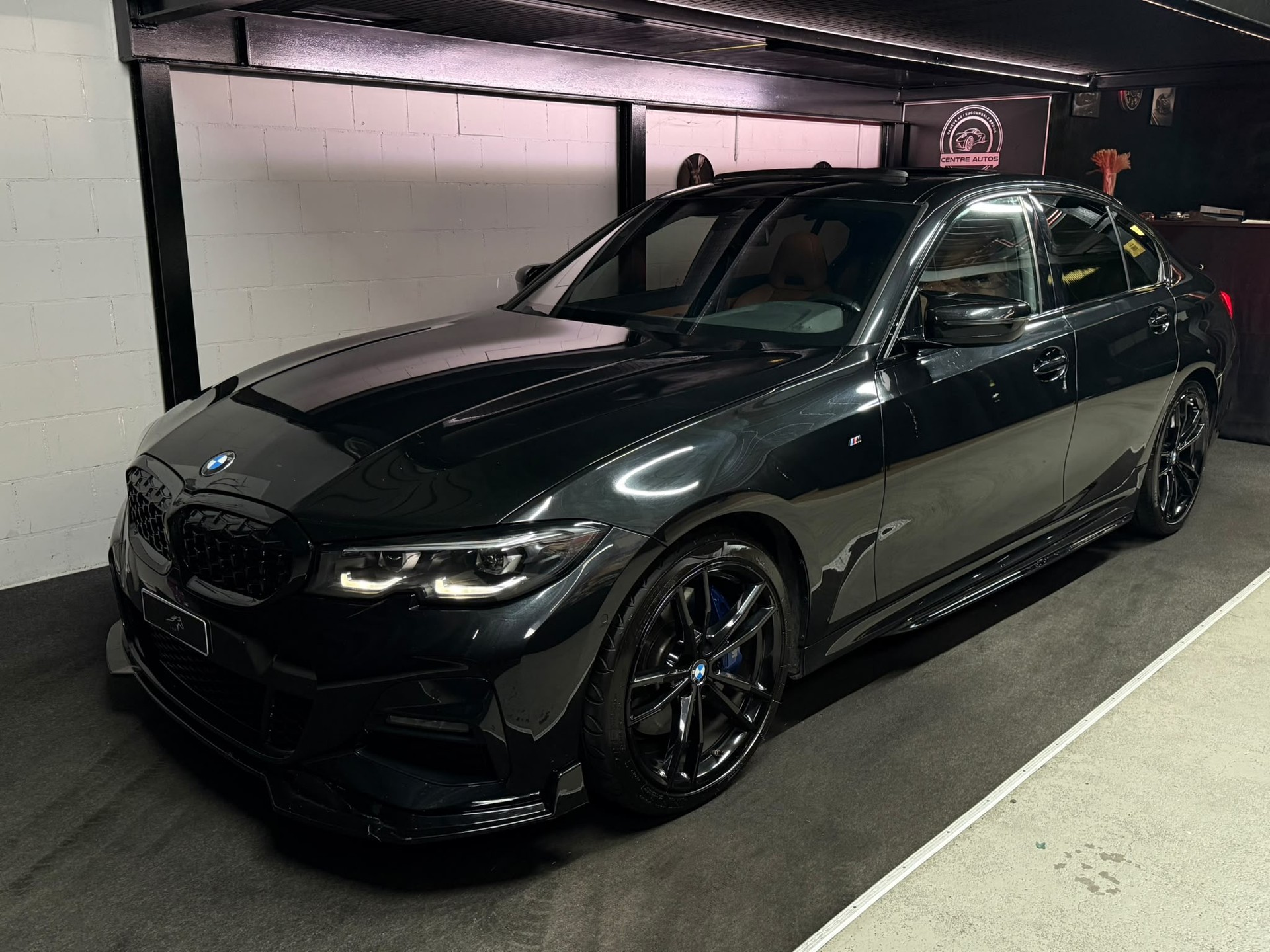 BMW 330i xDrive Steptronic M Sport-image-0