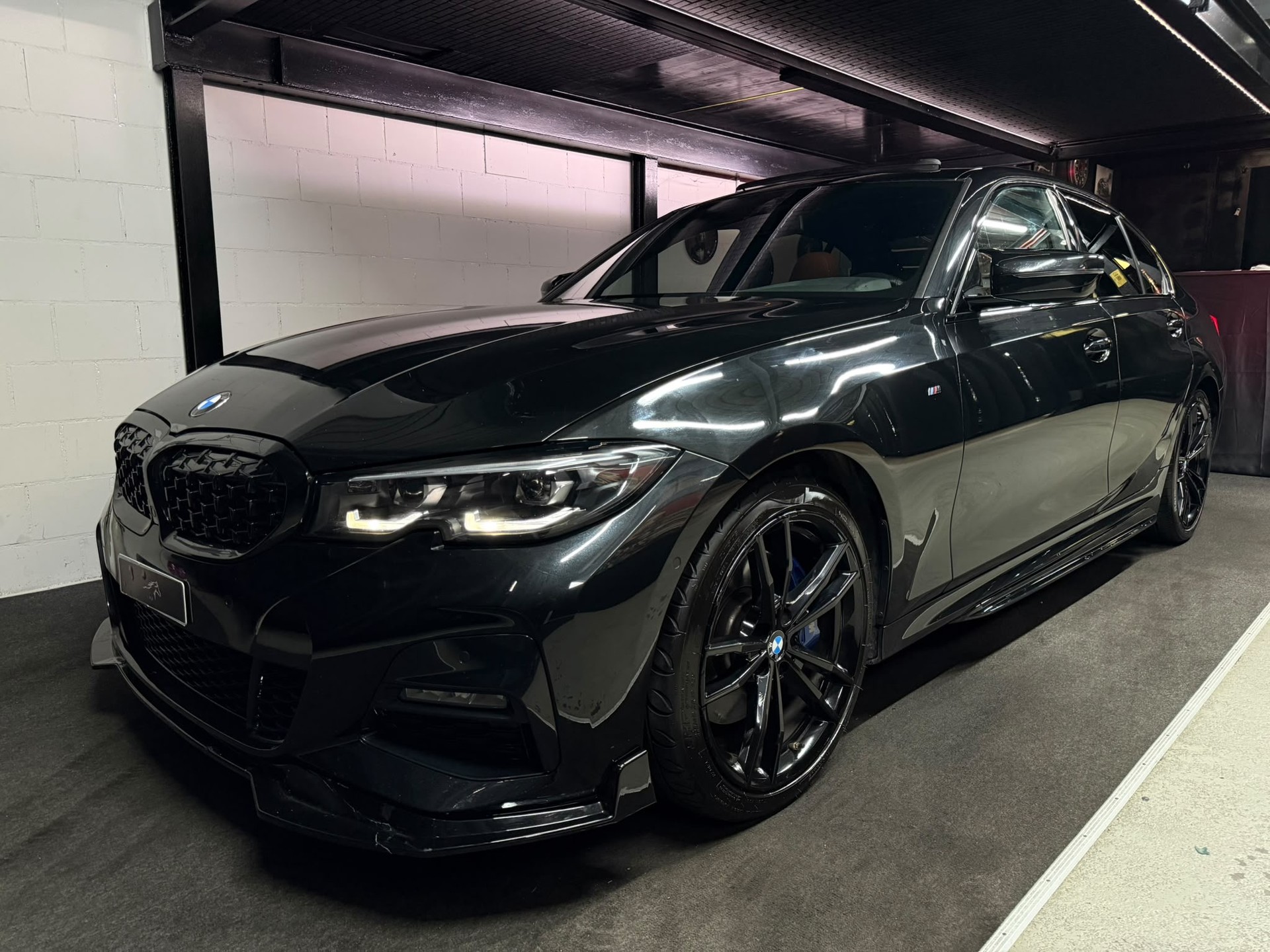 BMW 330i xDrive Steptronic M Sport-image-1
