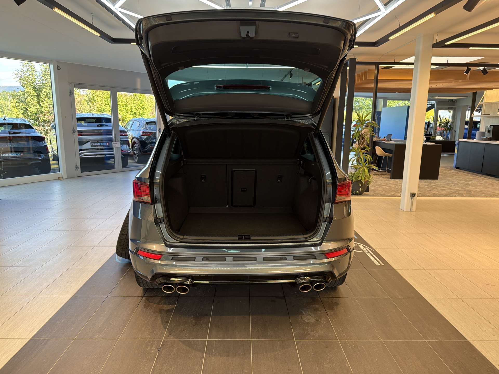 CUPRA Ateca 2.0 TSi ABT 350PS 4Drive DSG-Automat-image-7