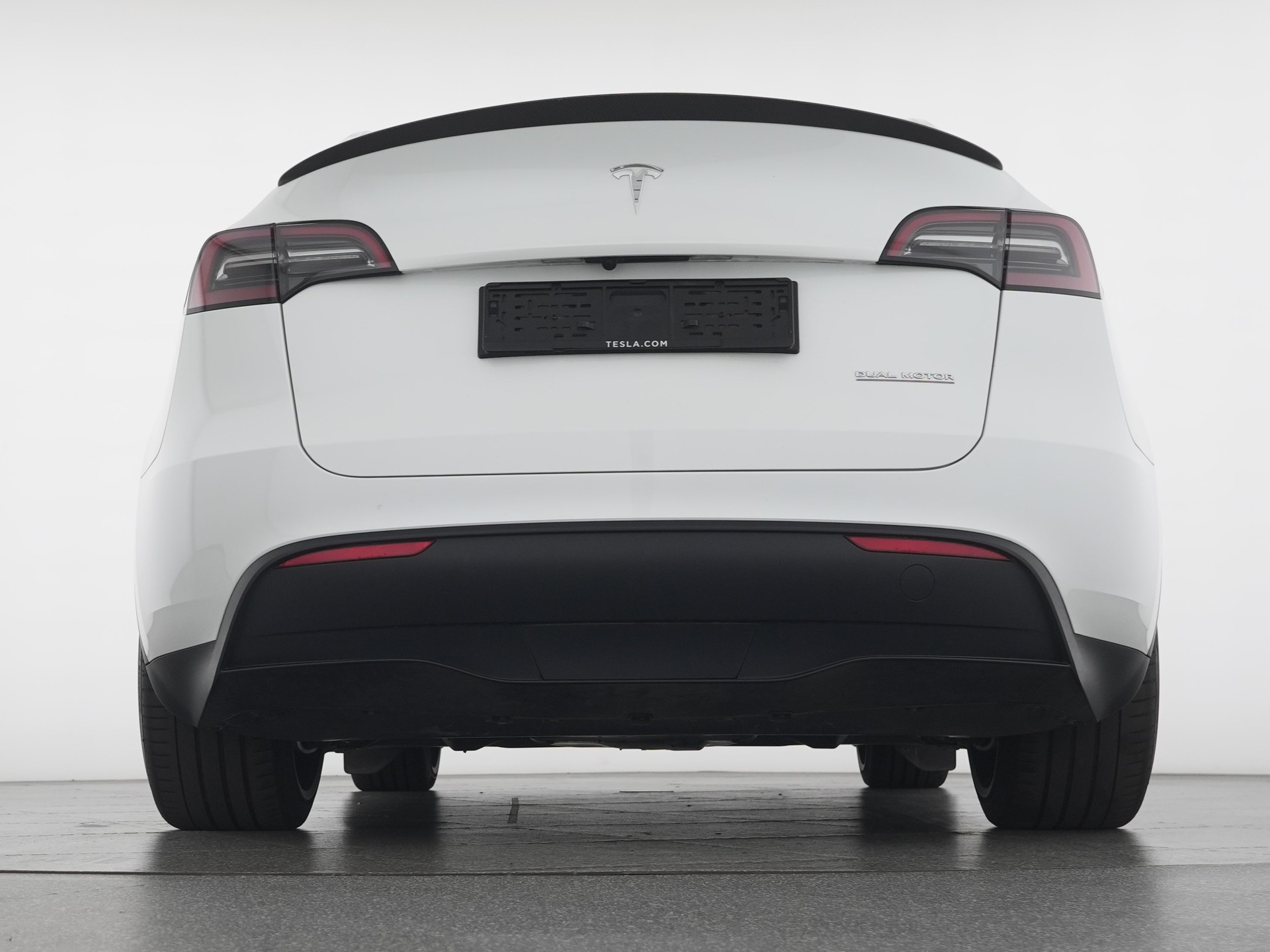 TESLA Model Y Performance-image-3