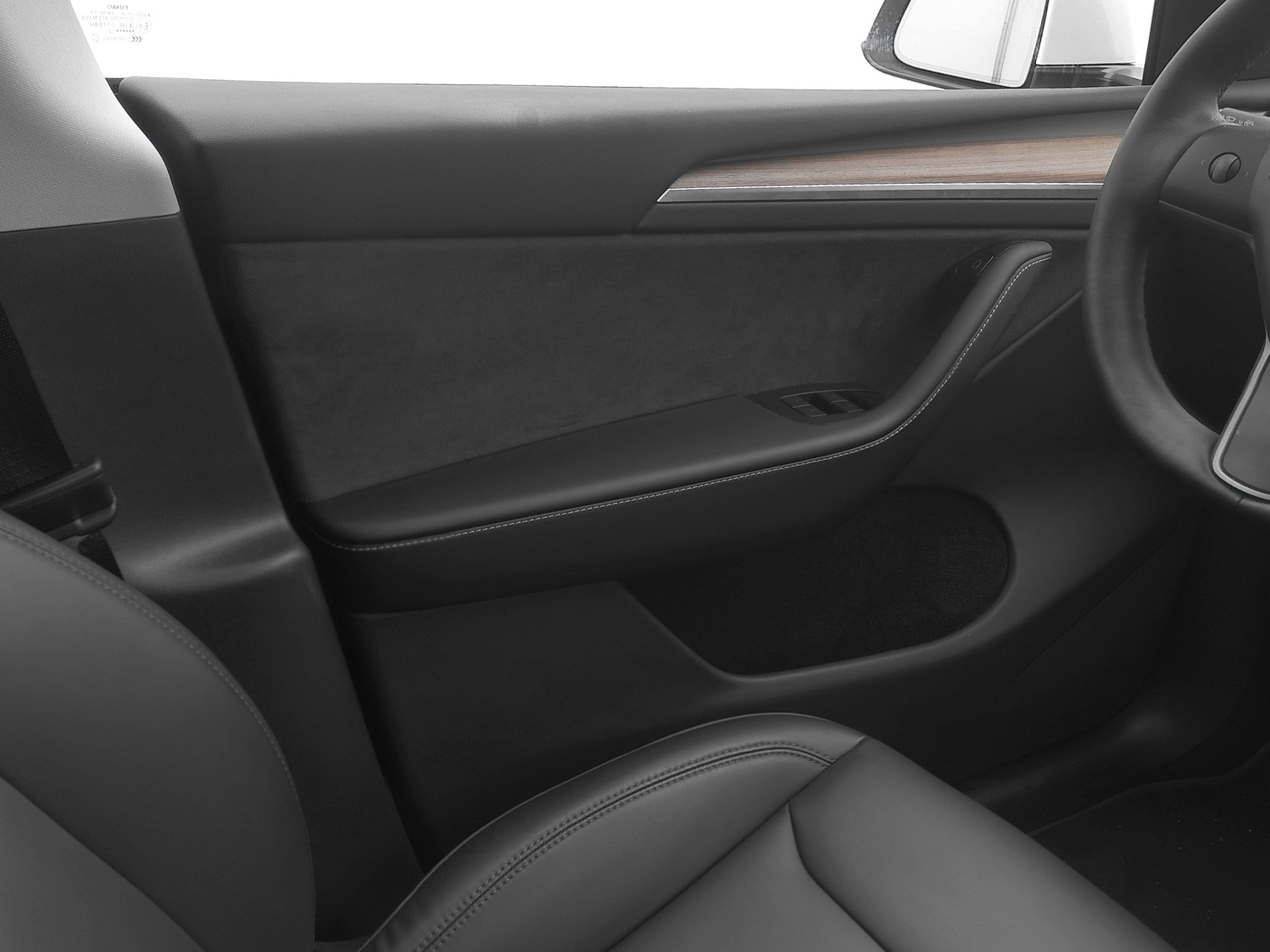 TESLA Model Y Performance-image-8
