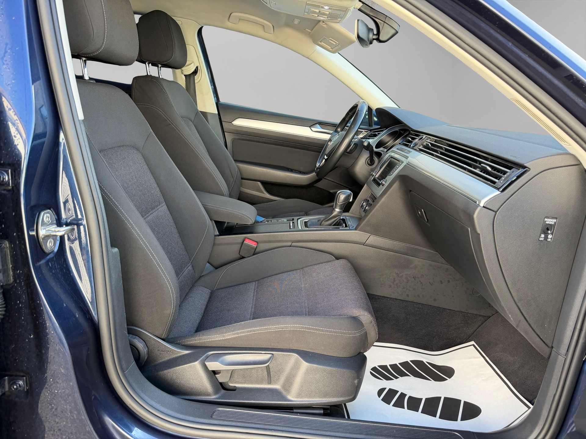 VW Passat Variant 2.0 TDI BMT Comfortline DSG-image-12
