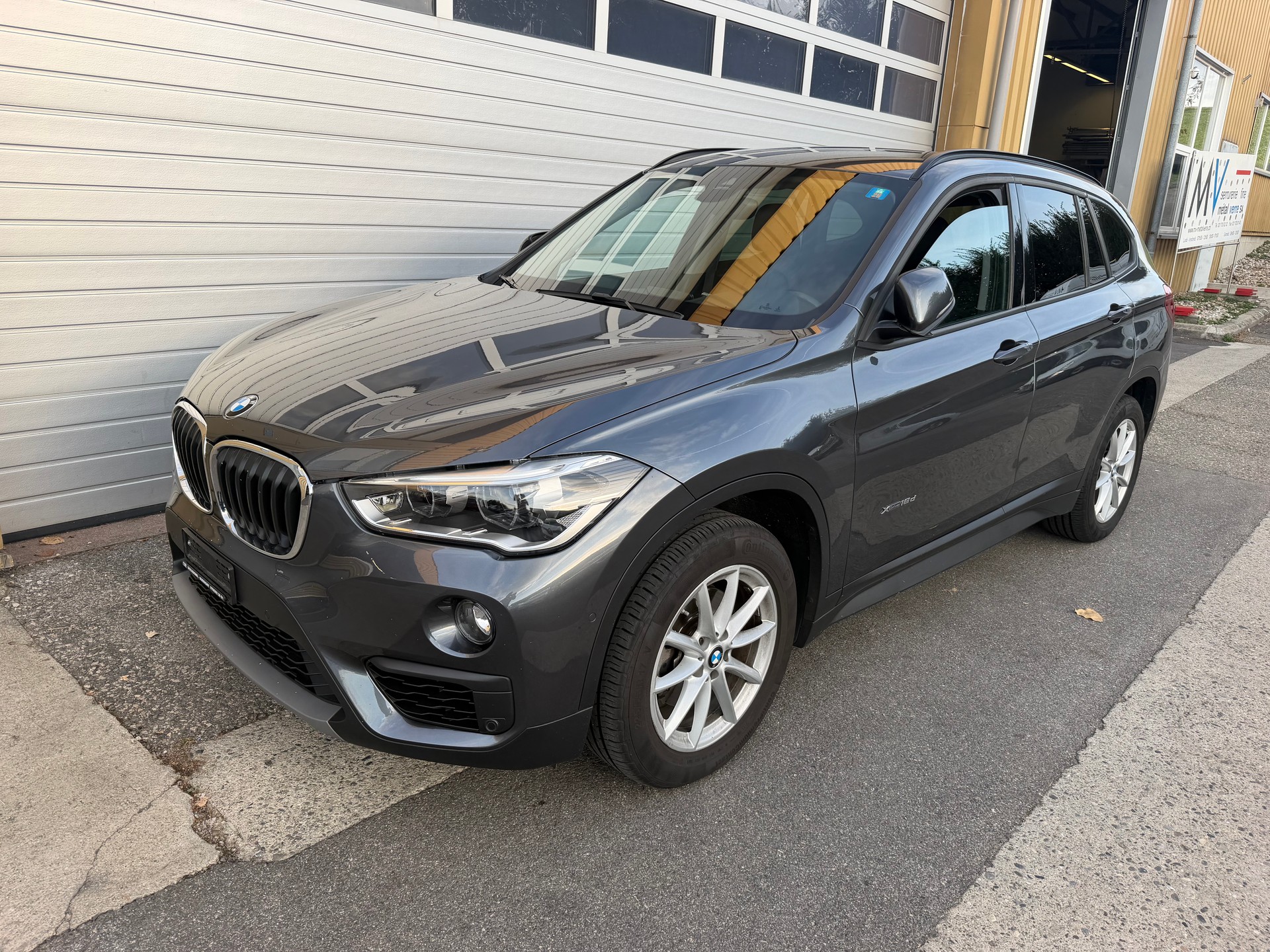 BMW X1 xDrive 18d xLine Steptronic-image-0