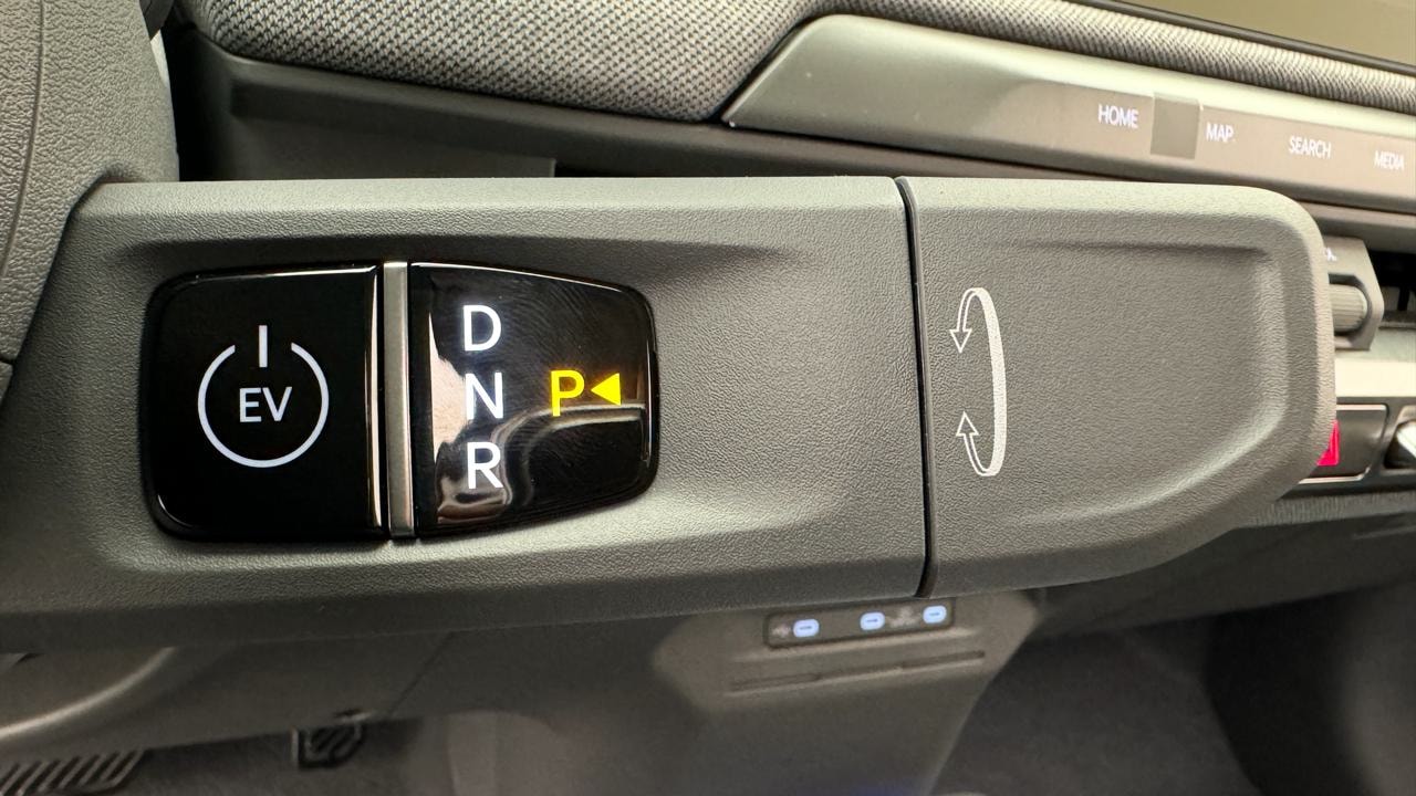 KIA EV3 81,4 kWh Earth-image-10