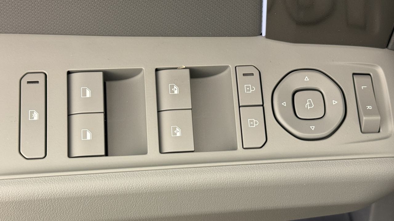 KIA EV3 81,4 kWh Earth-image-8