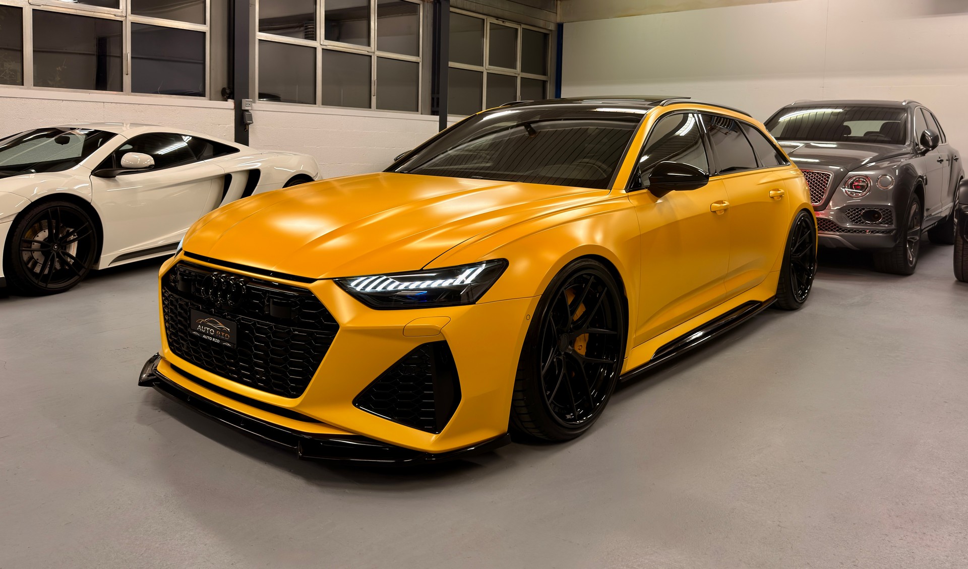 AUDI RS6 Avant 4.0 TFSI V8 quattro-image-2
