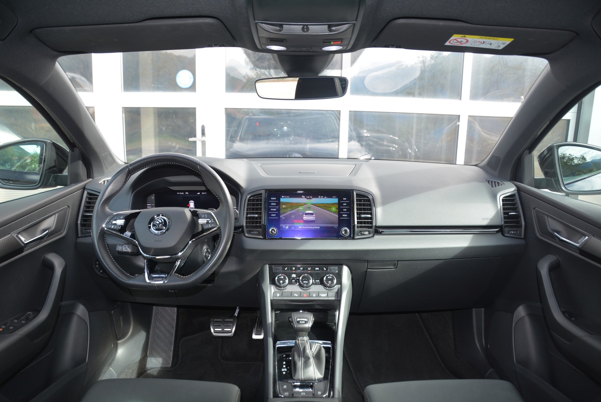 SKODA Karoq 2.0 TSI SportLine 4x4 DSG-image-5