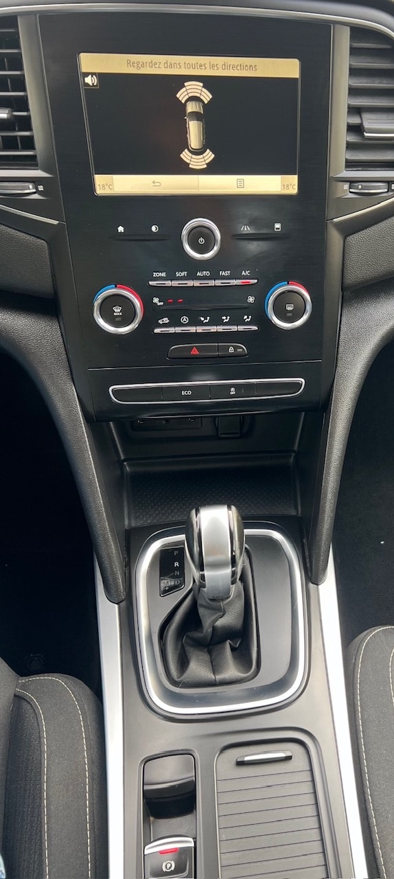 RENAULT Mégane Grandtour 1.5 dCi Business EDC-image-12