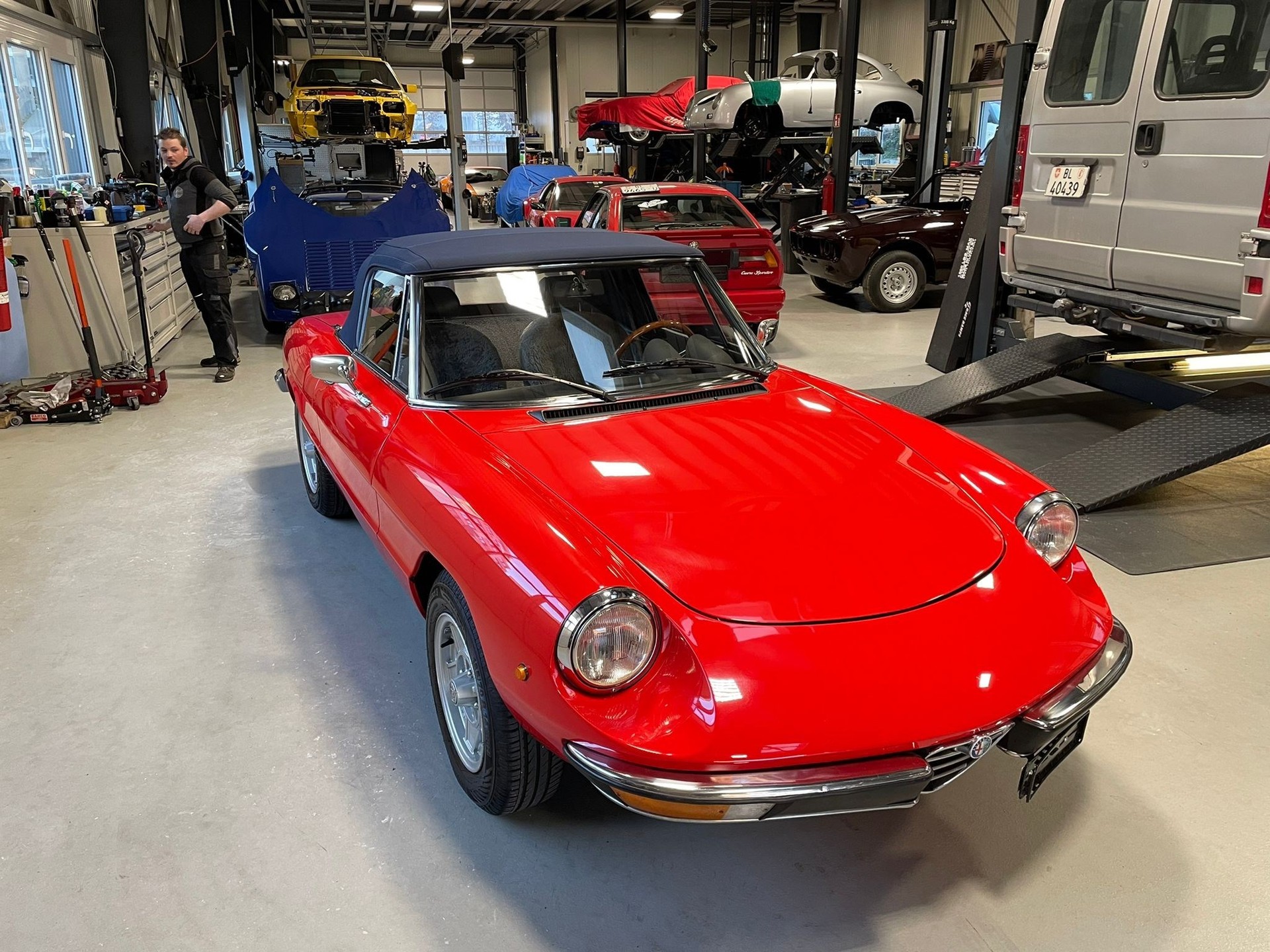 ALFA ROMEO Spider 2.0 (Veloce)-image-1