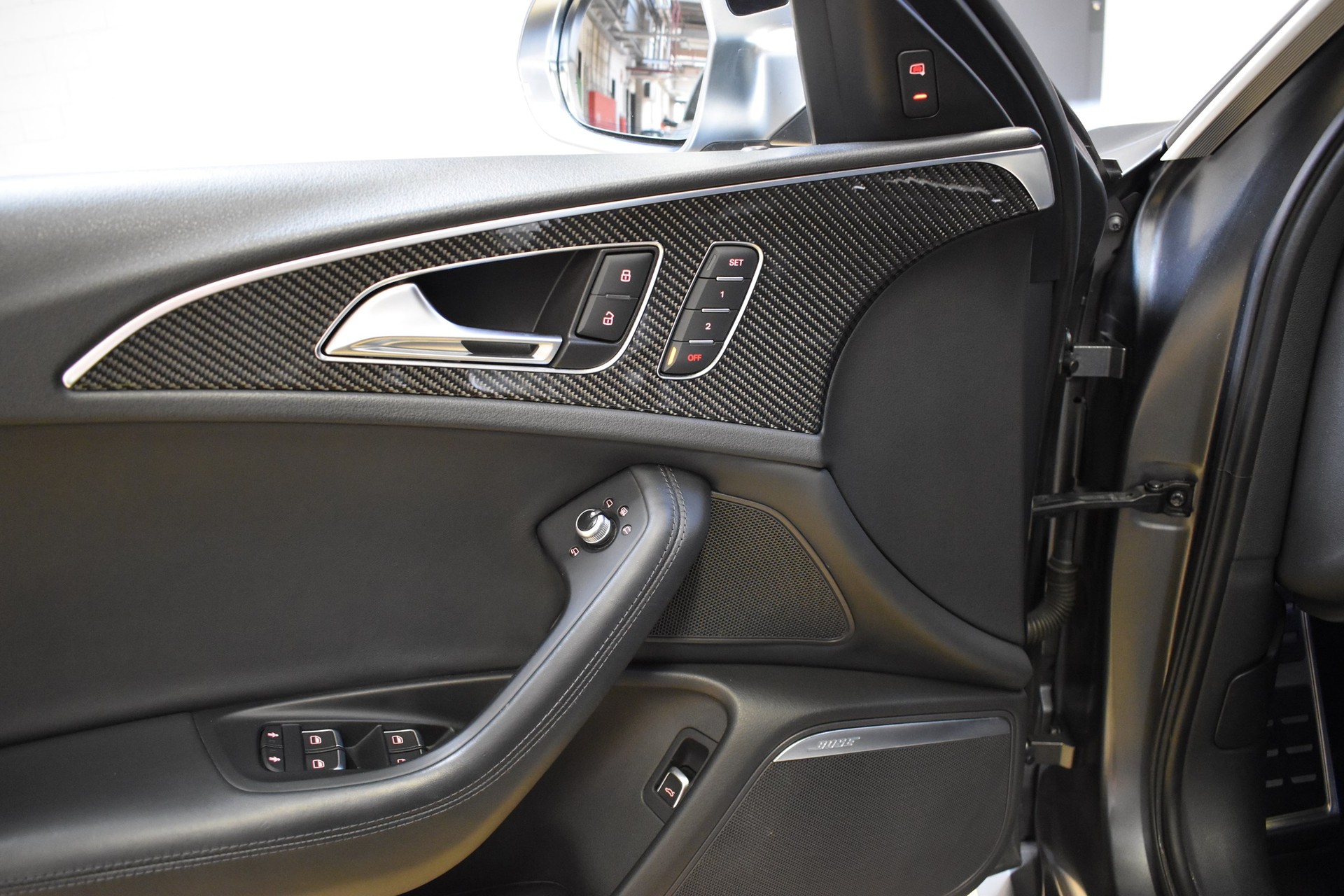 AUDI RS6 Avant 4.0 TFSI V8 quattro Tiptronic-image-17