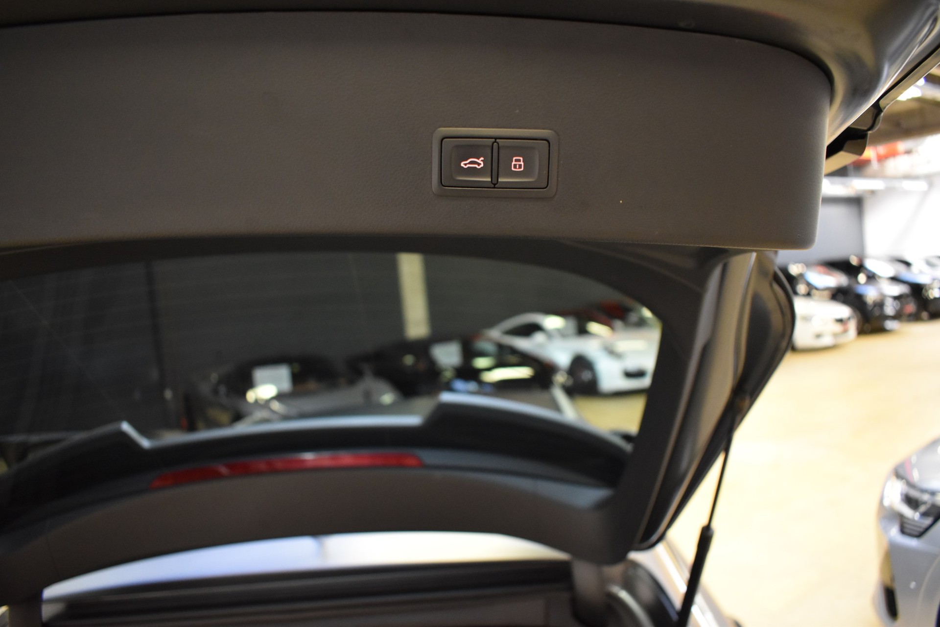 AUDI RS6 Avant 4.0 TFSI V8 quattro Tiptronic-image-20