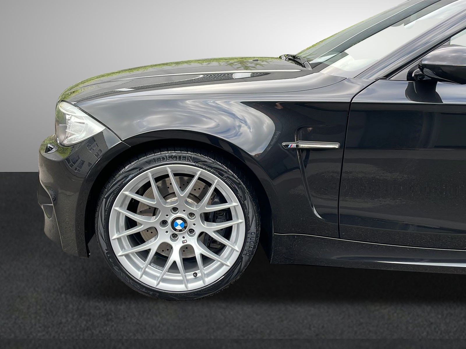 BMW 1er M Coupé-image-4