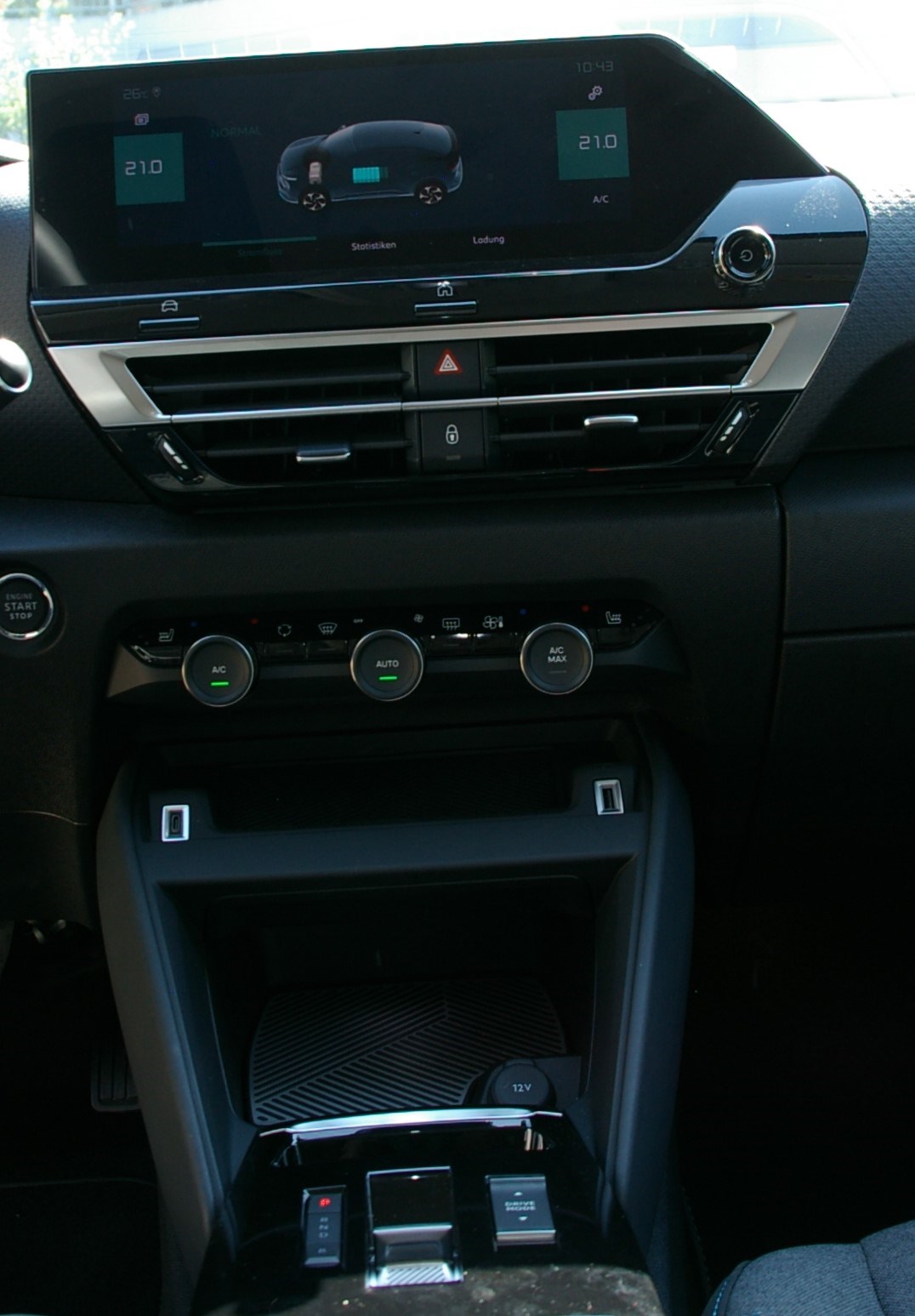 CITROEN C4 Electric Shine-image-9