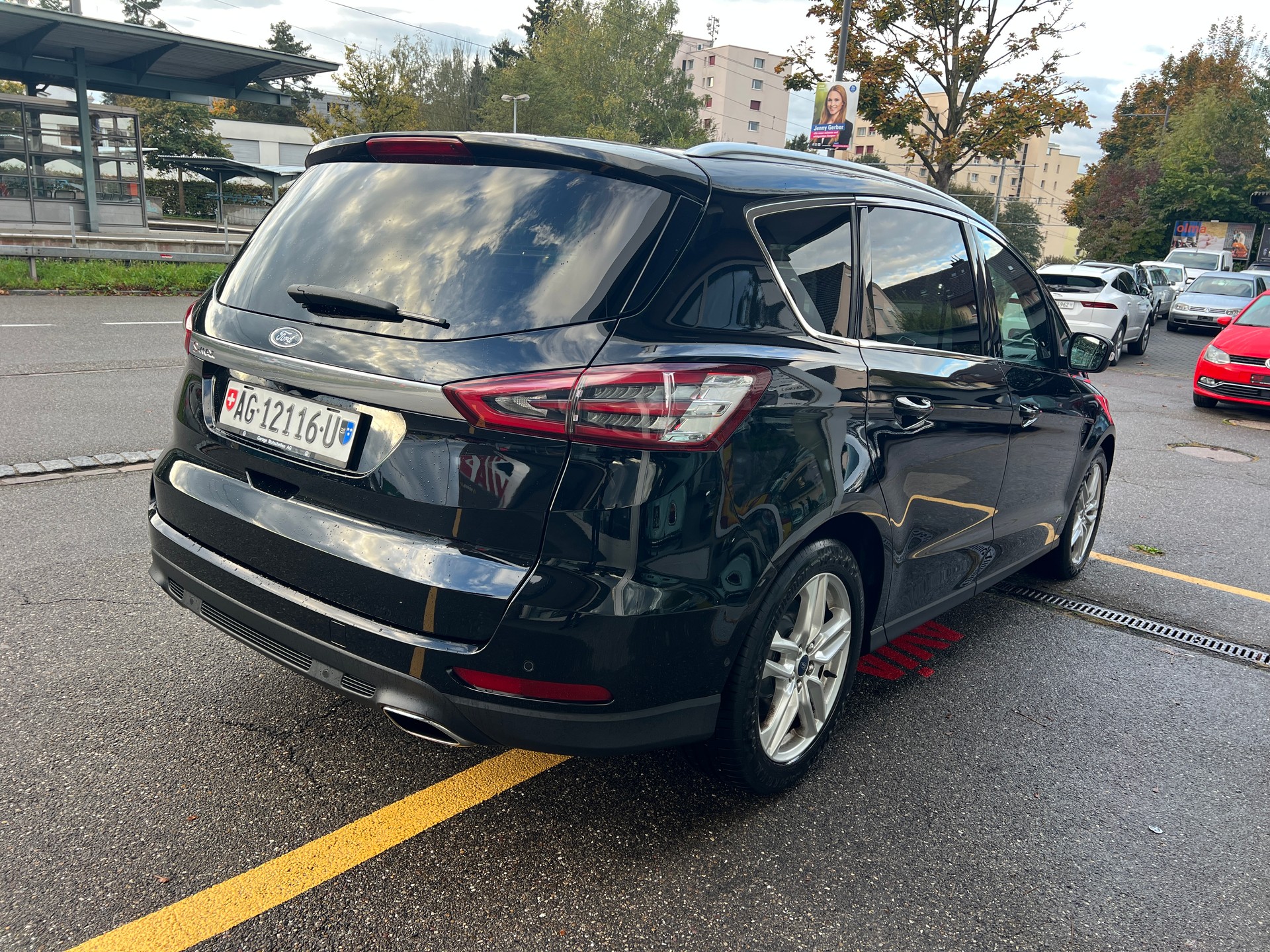 FORD S-Max 2.0 TDCi teuerste Version Titanium 7-Sitzer AWD PowerShift CH-Auto 57% unter NP-image-5