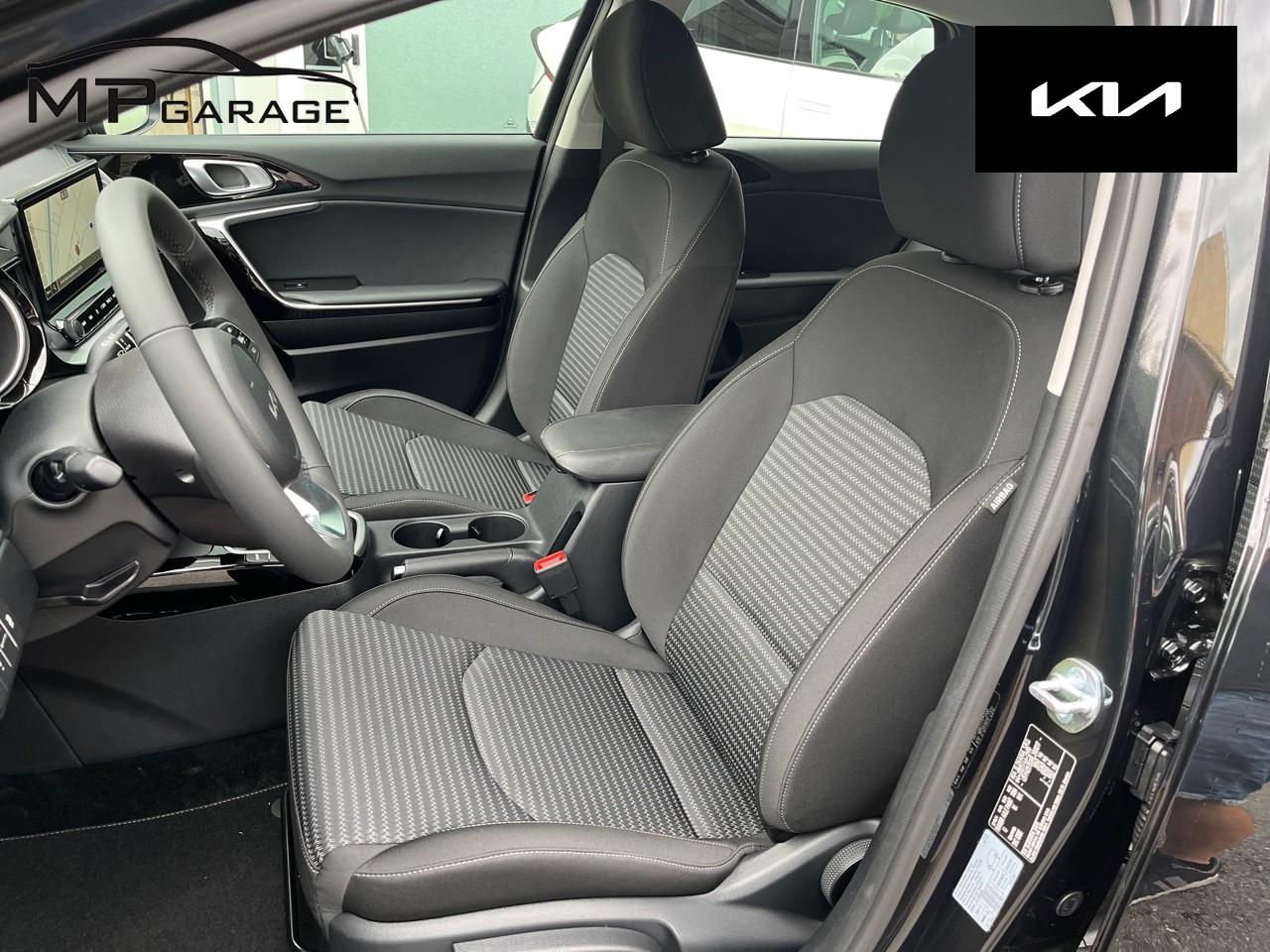 KIA Ceed 1.5 T-GDi Power-image-13