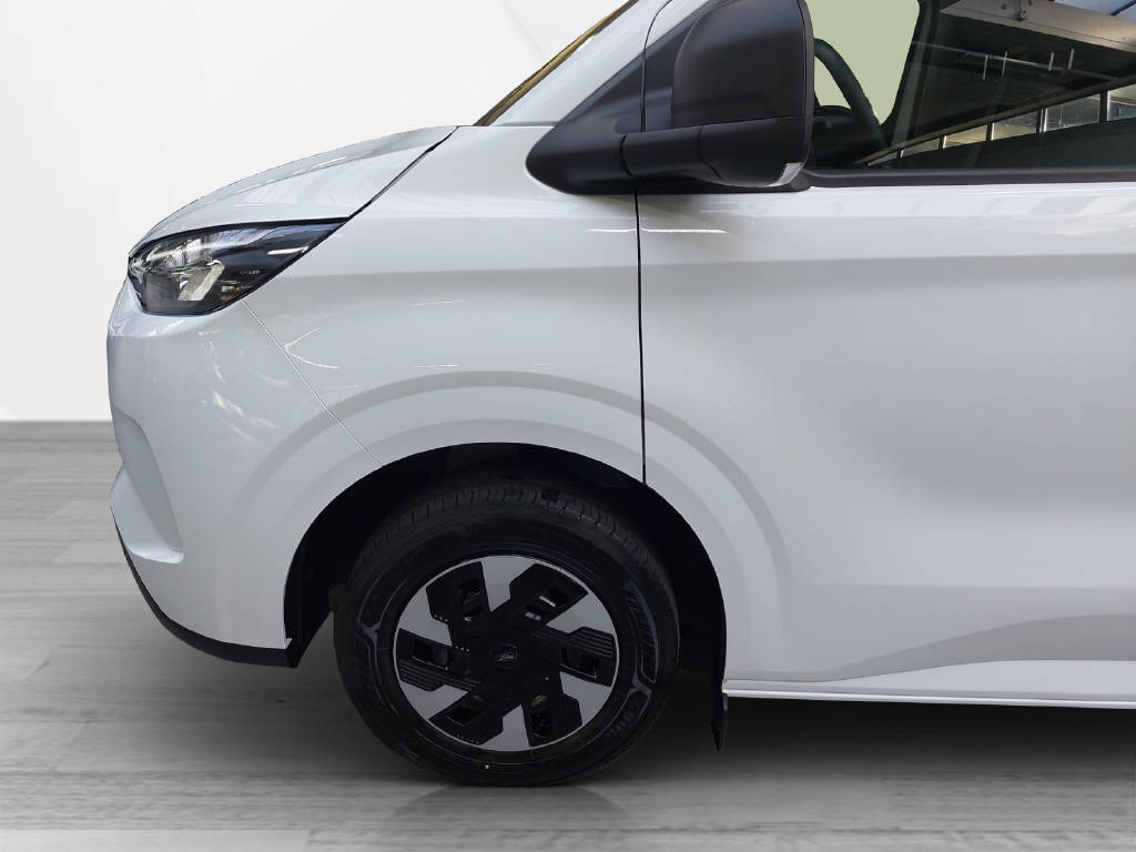 FORD E-Transit C Van 320 L1 Trend-image-9