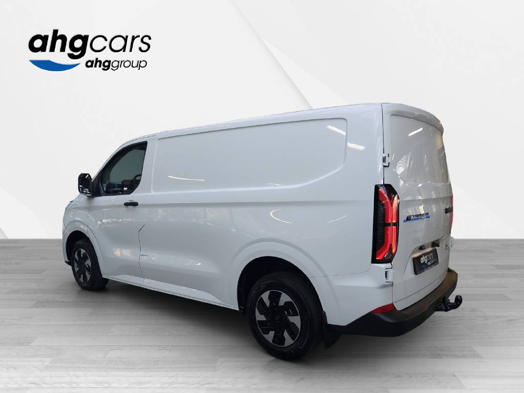 FORD E-Transit C Van 320 L1 Trend-image-2