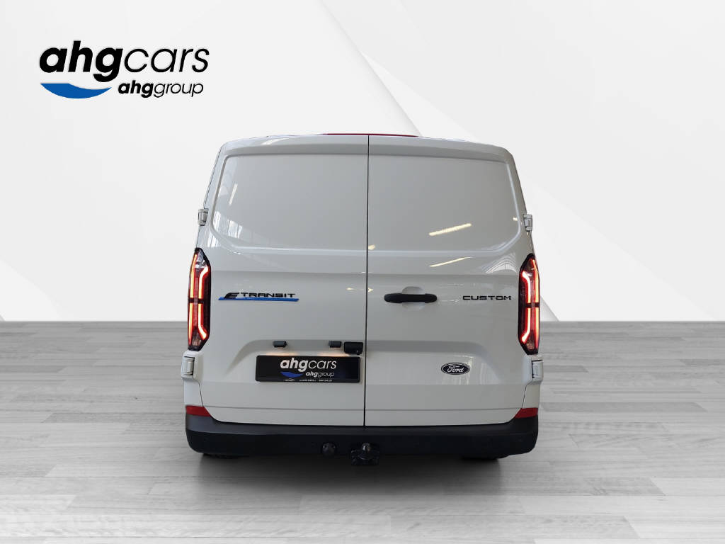 FORD E-Transit C Van 320 L1 Trend-image-3