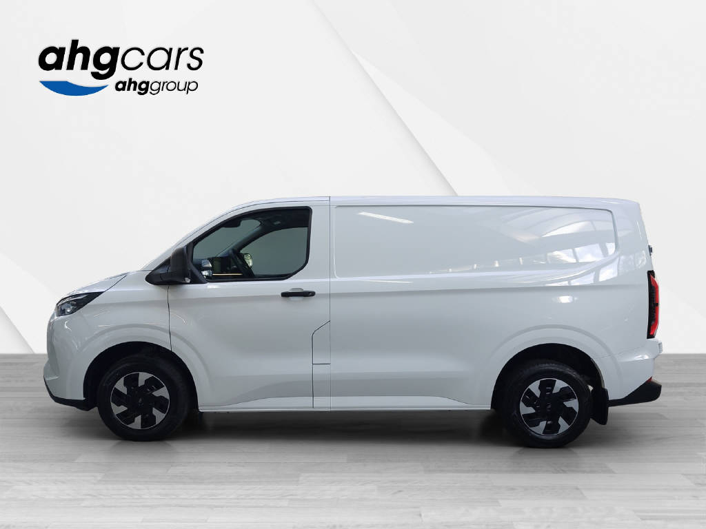 FORD E-Transit C Van 320 L1 Trend-image-1