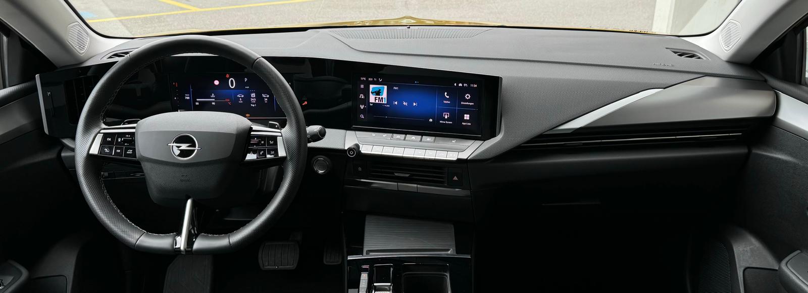 OPEL Astra 1.2i Turbo Automat-image-10