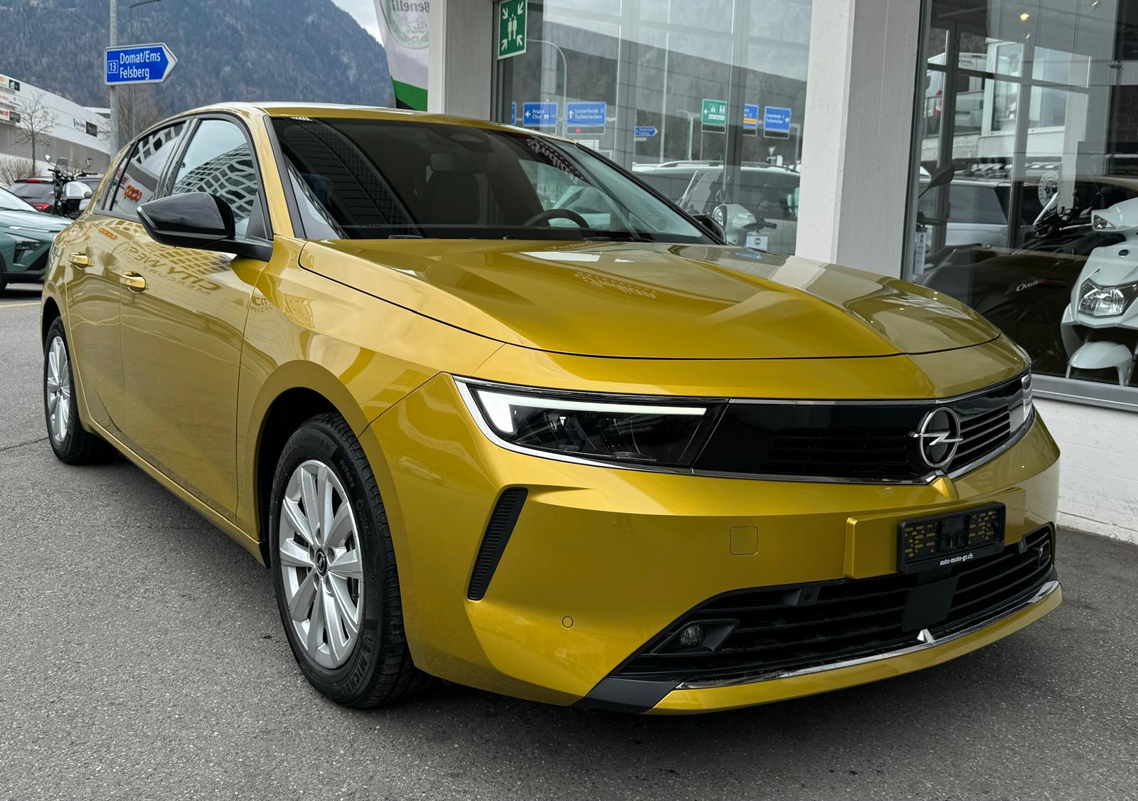 OPEL Astra 1.2i Turbo Automat-image-0