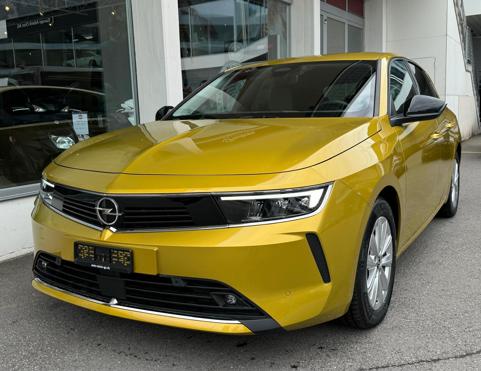 OPEL Astra 1.2i Turbo Automat-image-5