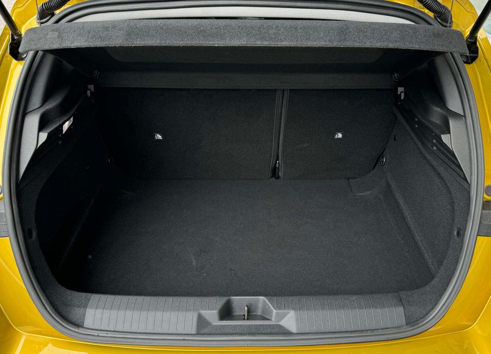OPEL Astra 1.2i Turbo Automat-image-9