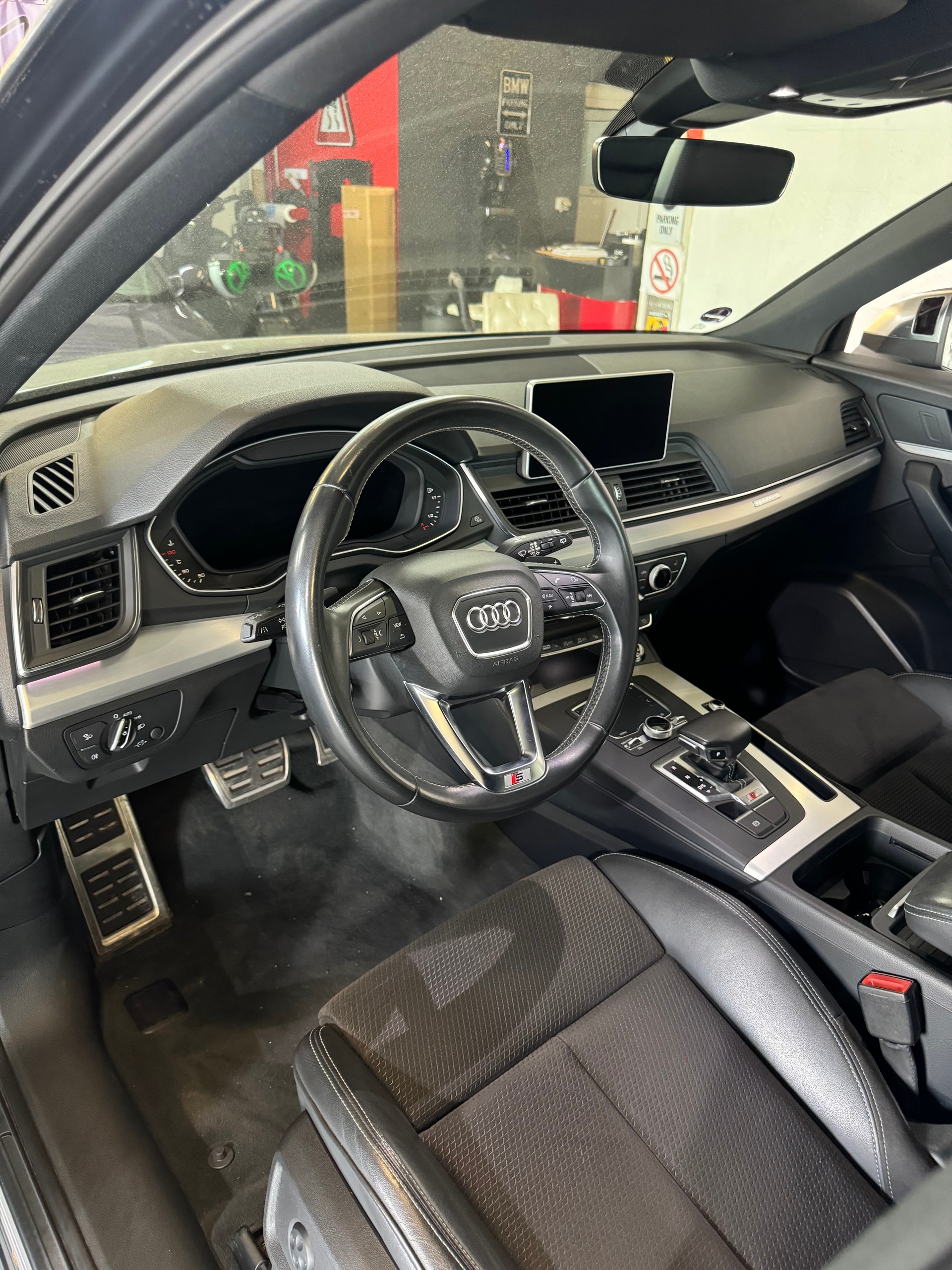 AUDI SQ5 3.0 TFSI quattro S-tronic-image-6