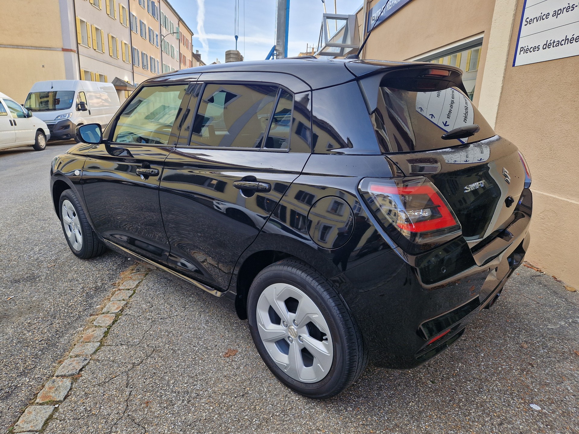 SUZUKI Swift 1.2 Compact+ Hybrid 4x4-image-1