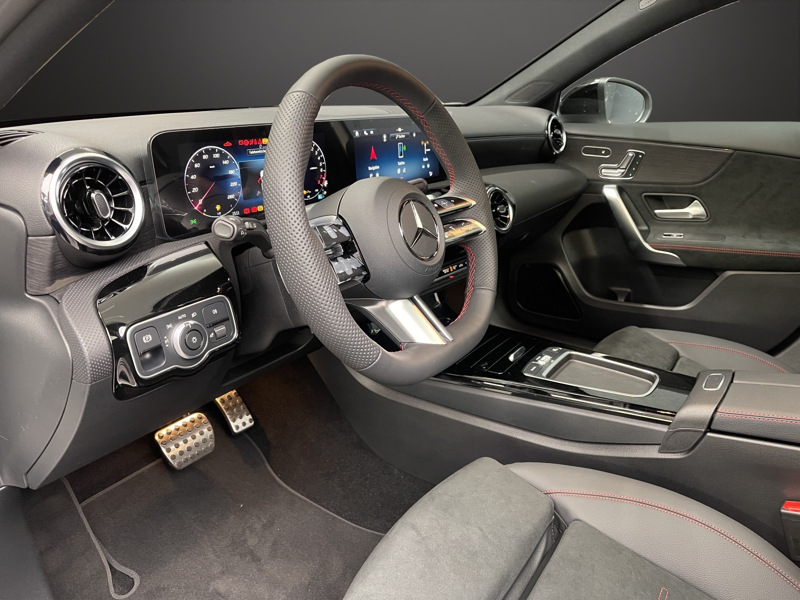 MERCEDES-BENZ A 250 e EQ Star 8G-DCT-image-7