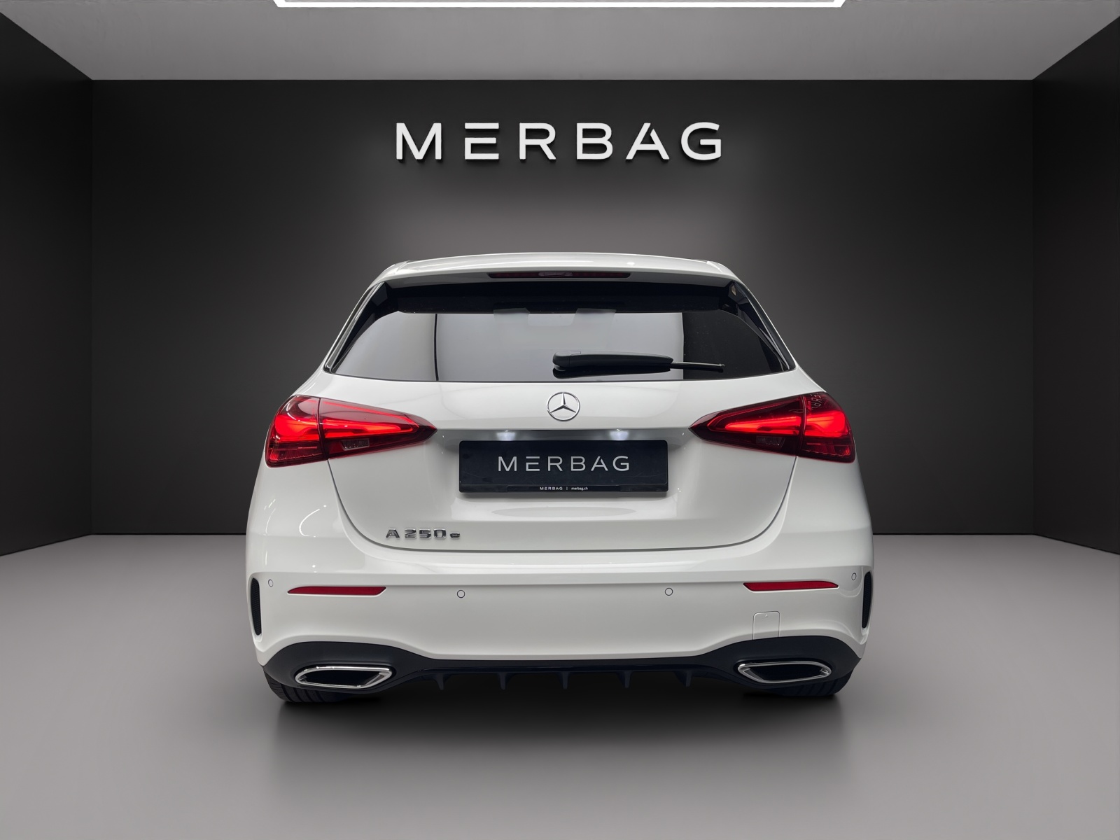MERCEDES-BENZ A 250 e EQ Star 8G-DCT-image-4