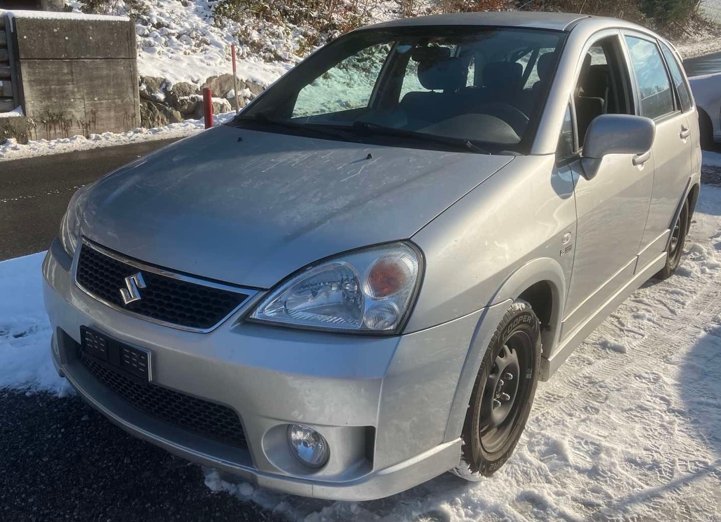 SUZUKI Liana 1.6 16V Sport Limited Edition 4WD Automatic-image-0